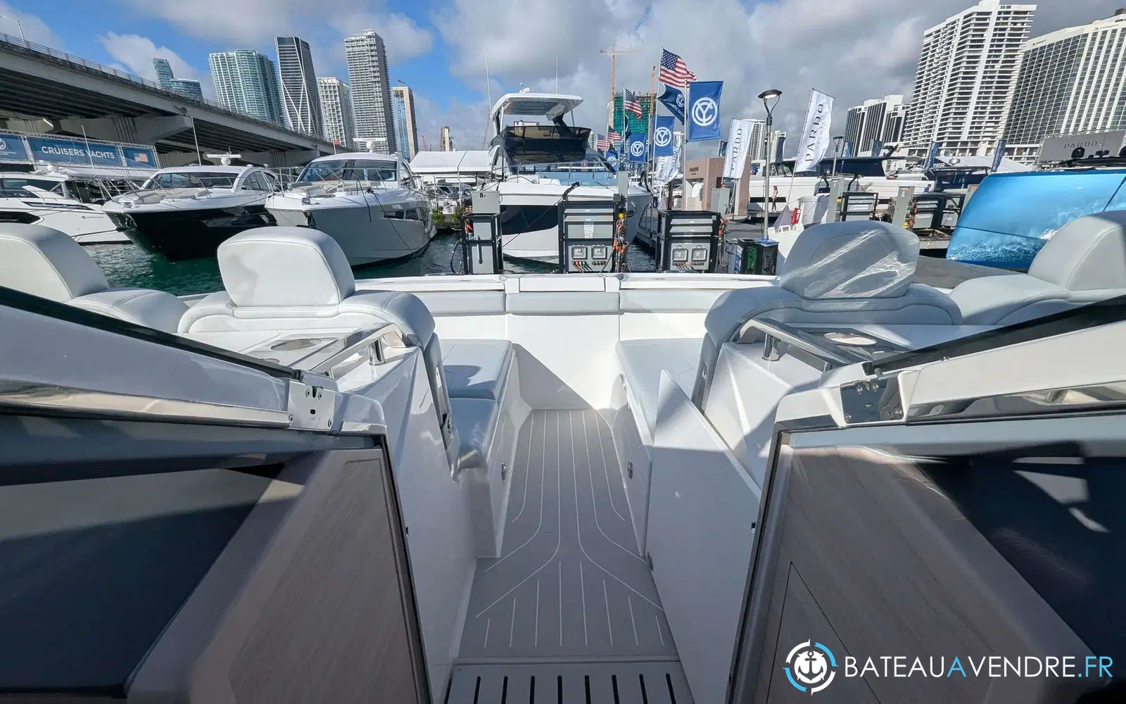 slider 13 Aquila 42 Coupe
