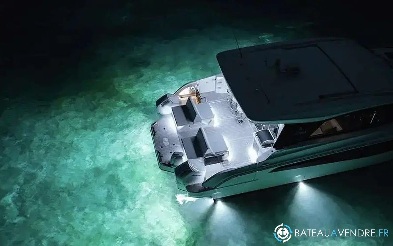 slider 2 Aquila 42 Coupe
