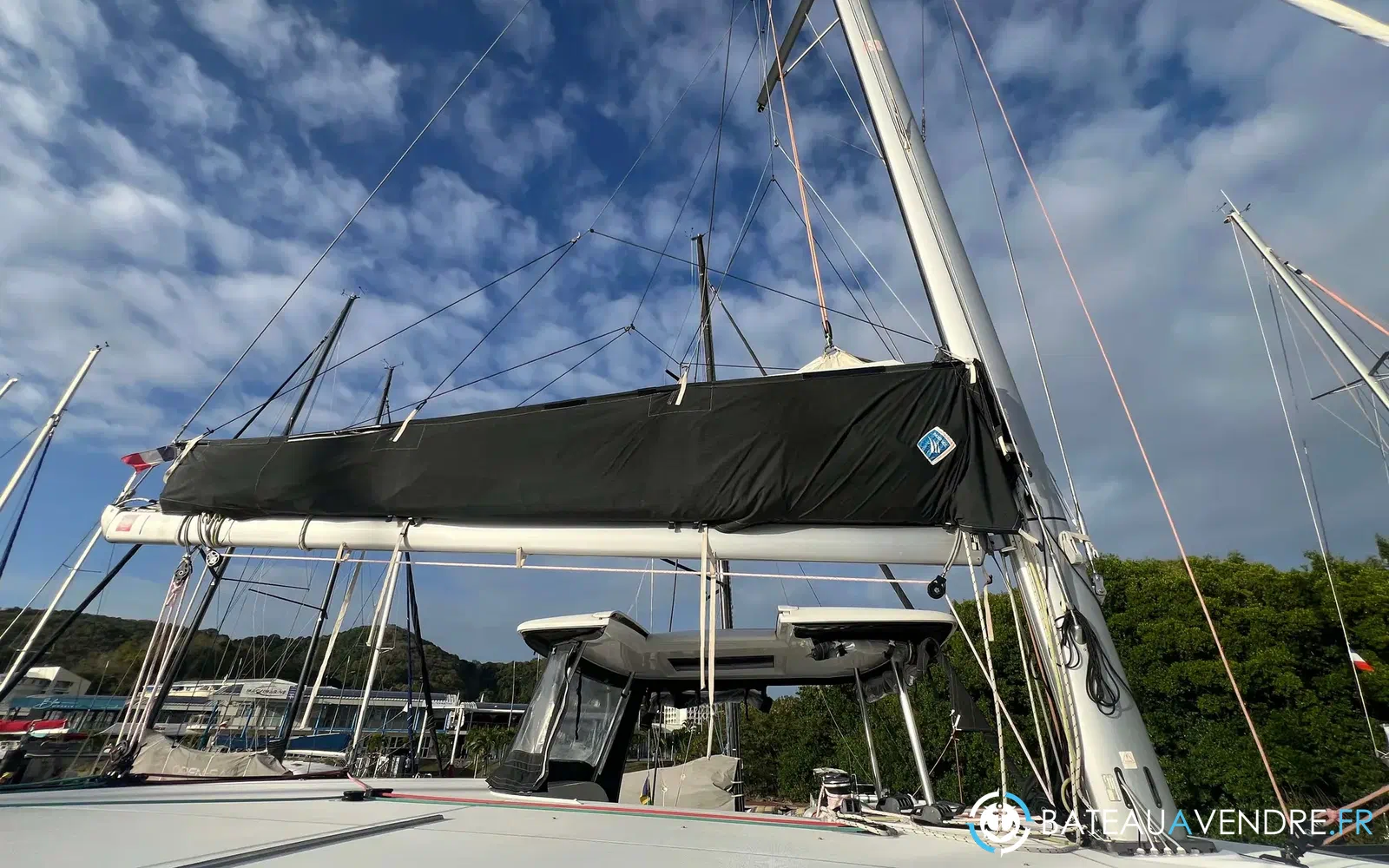 slider 10 Lagoon 42