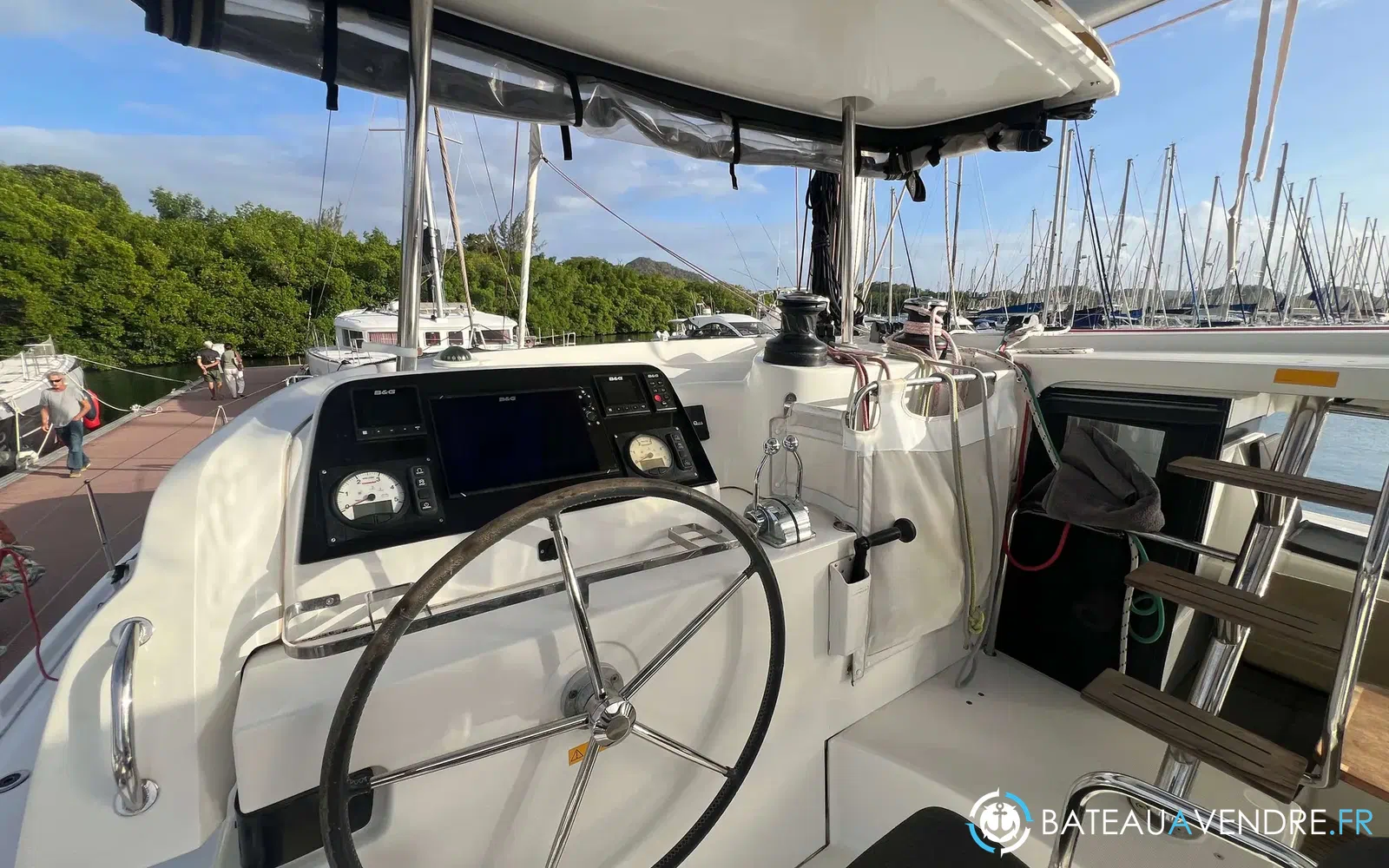 slider 2 Lagoon 42