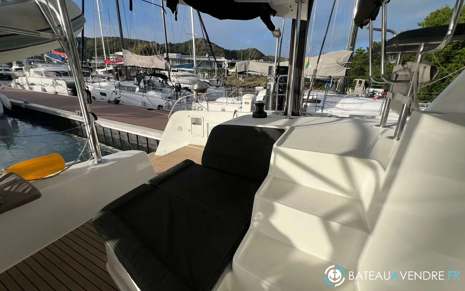 slider 37 Lagoon 42