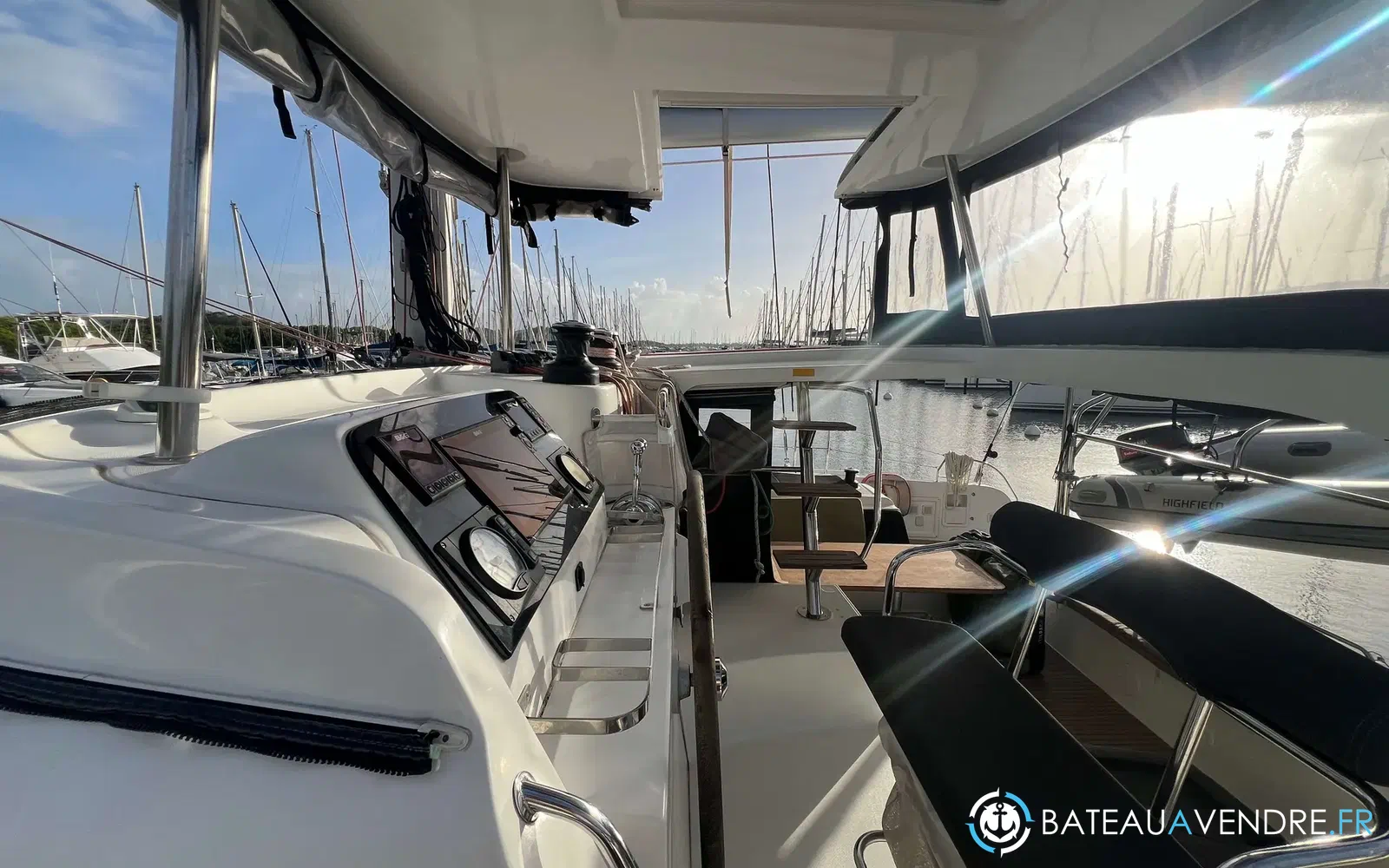 slider 4 Lagoon 42