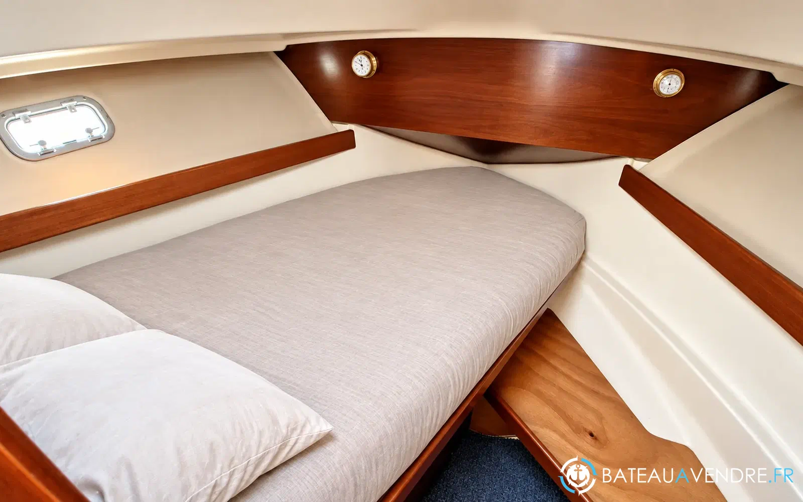slider 13 Beneteau Antares Serie 9