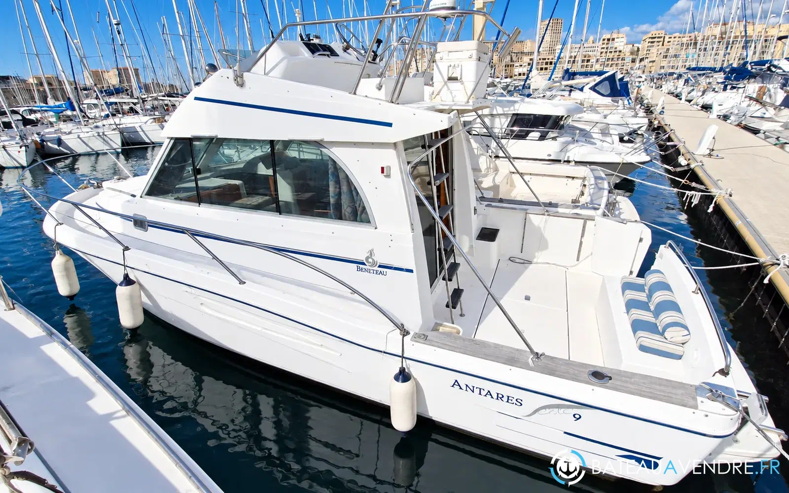 slider 1 Beneteau Antares Serie 9