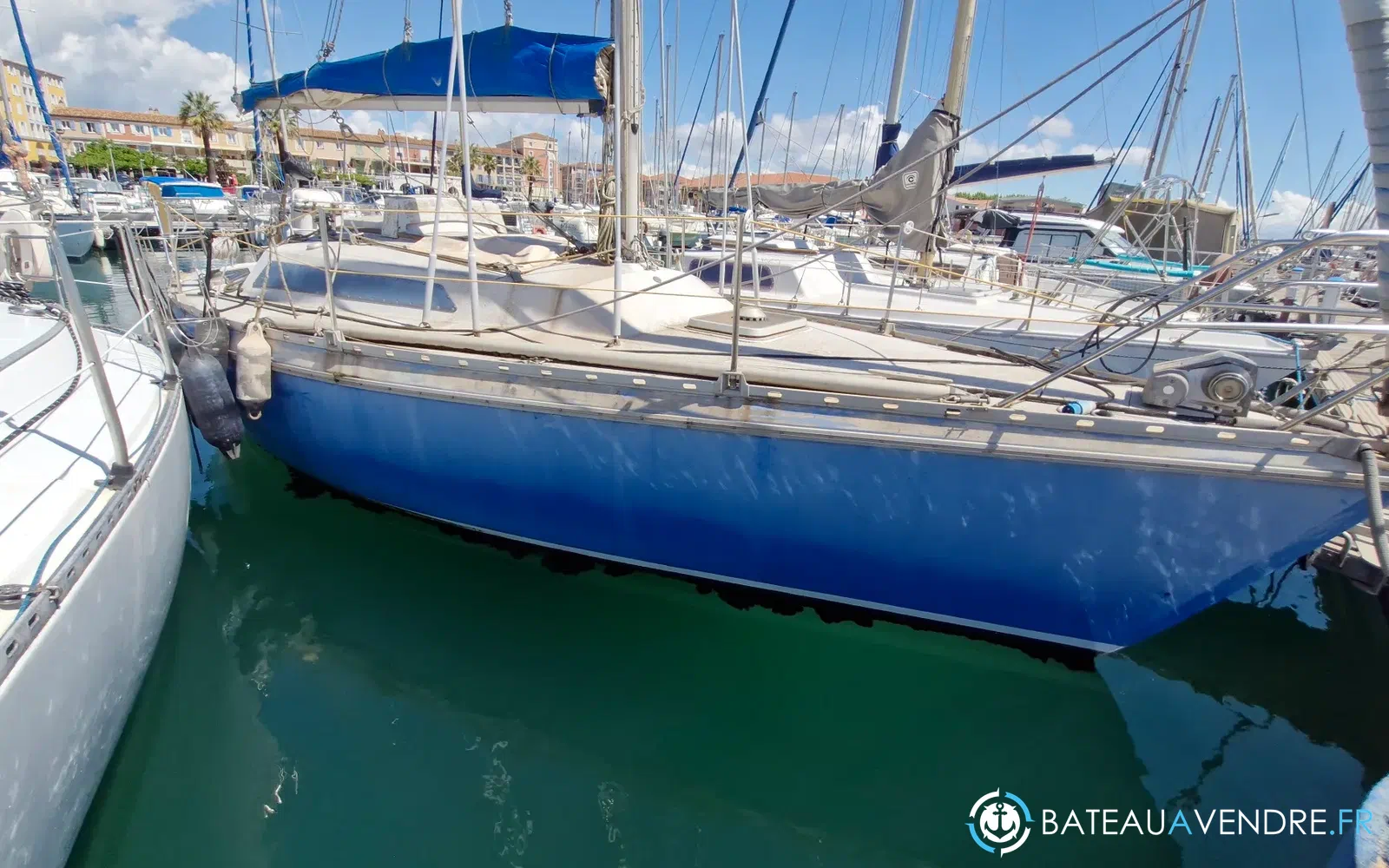 slider 0 Jeanneau Aquila