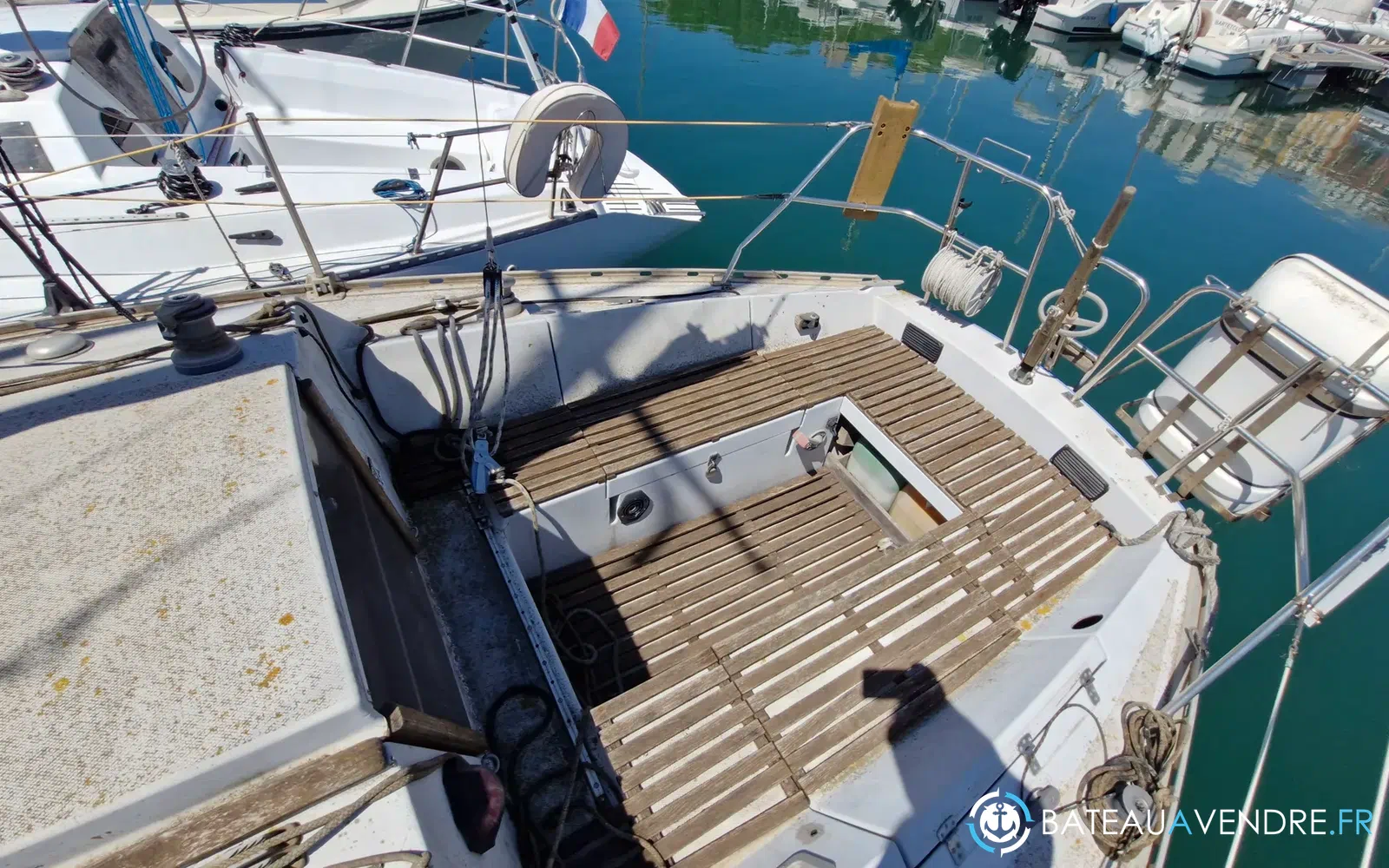 slider 16 Jeanneau Aquila