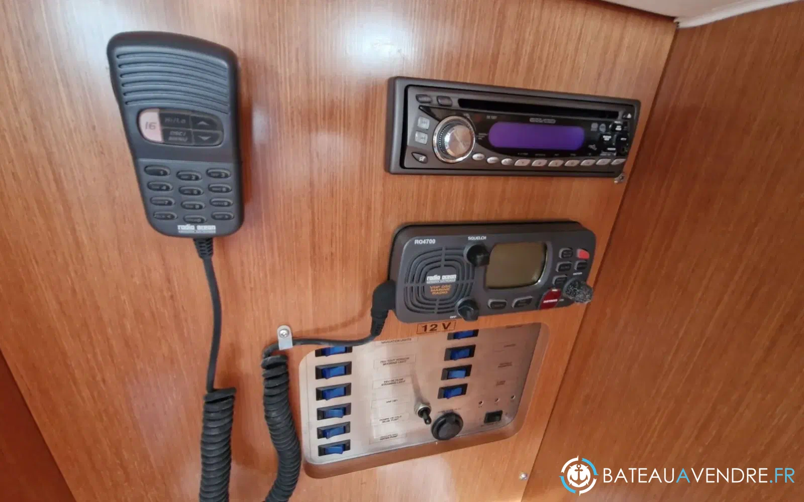 slider 8 Beneteau OCEANIS 323
