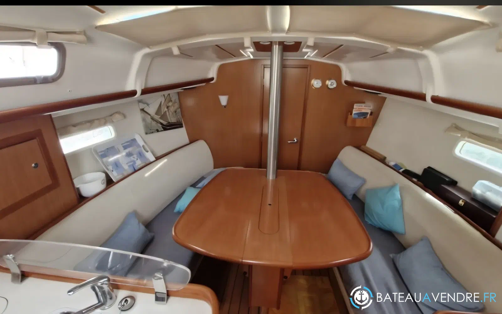 slider 16 Beneteau OCEANIS 323