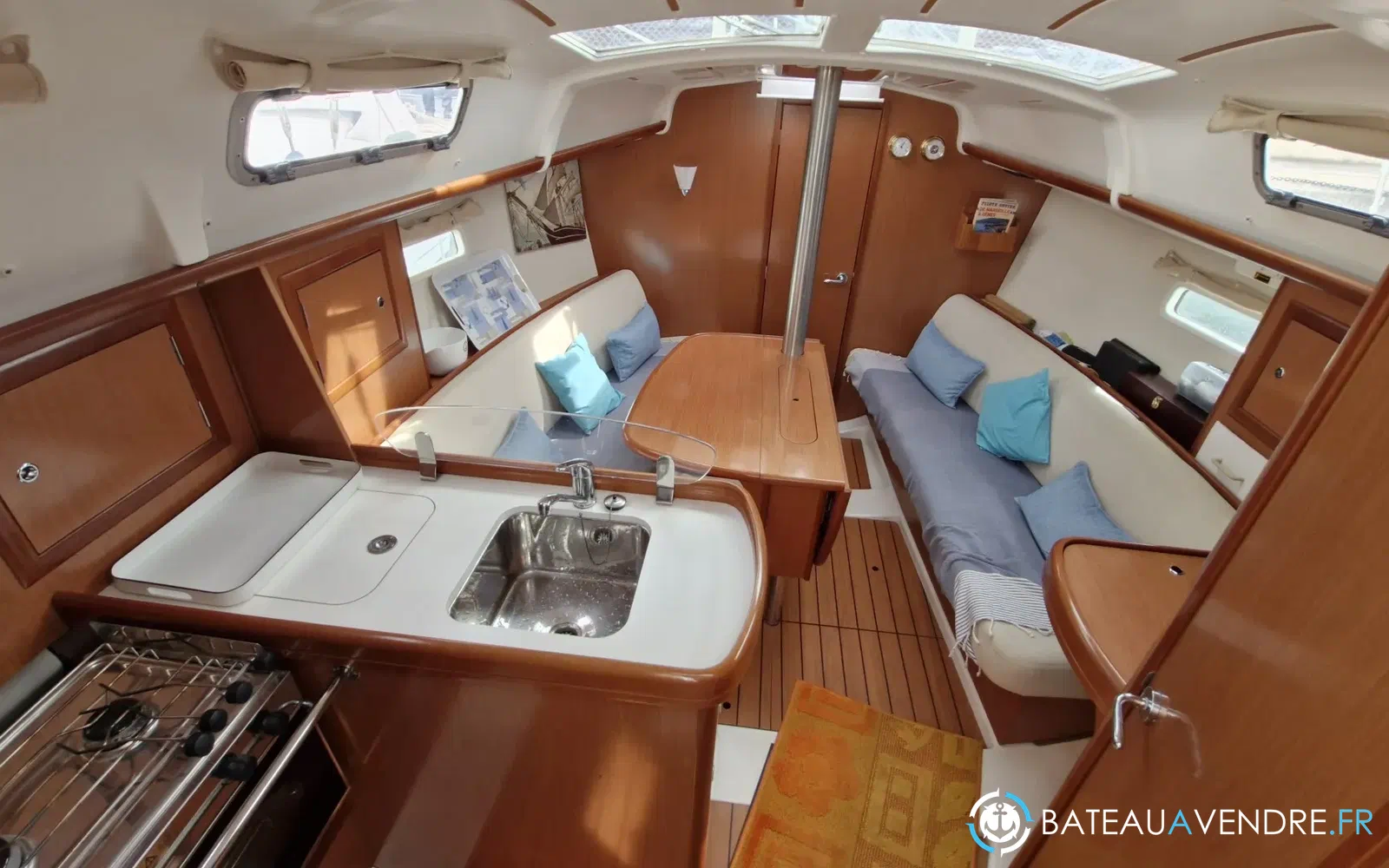 slider 5 Beneteau OCEANIS 323