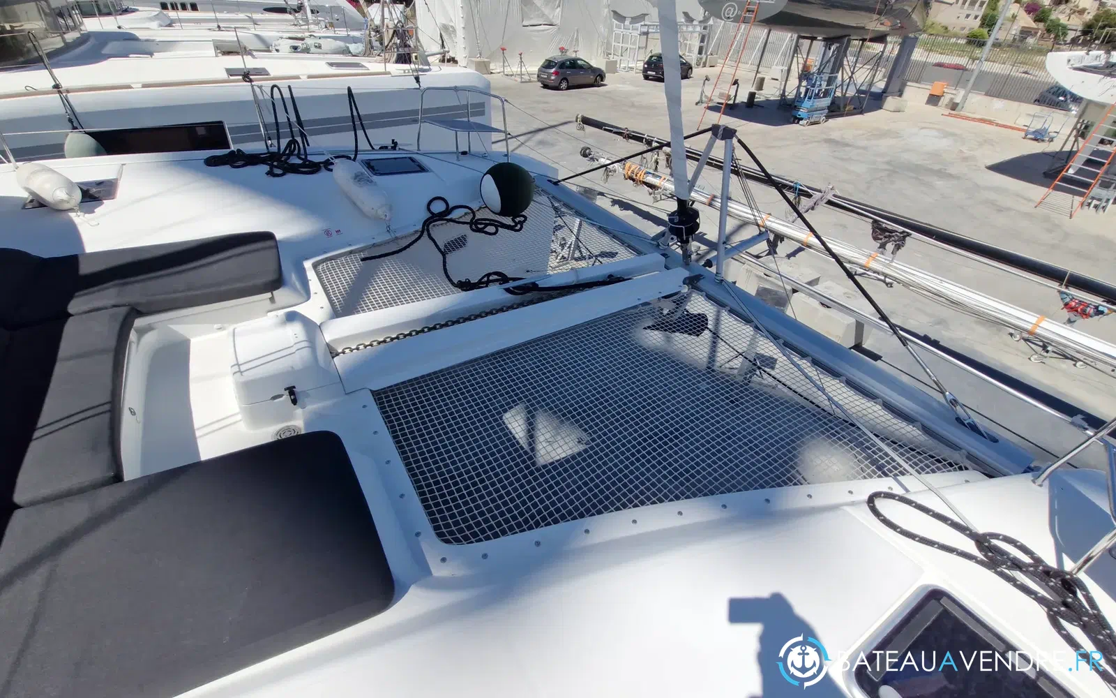 slider 18 Lagoon 46