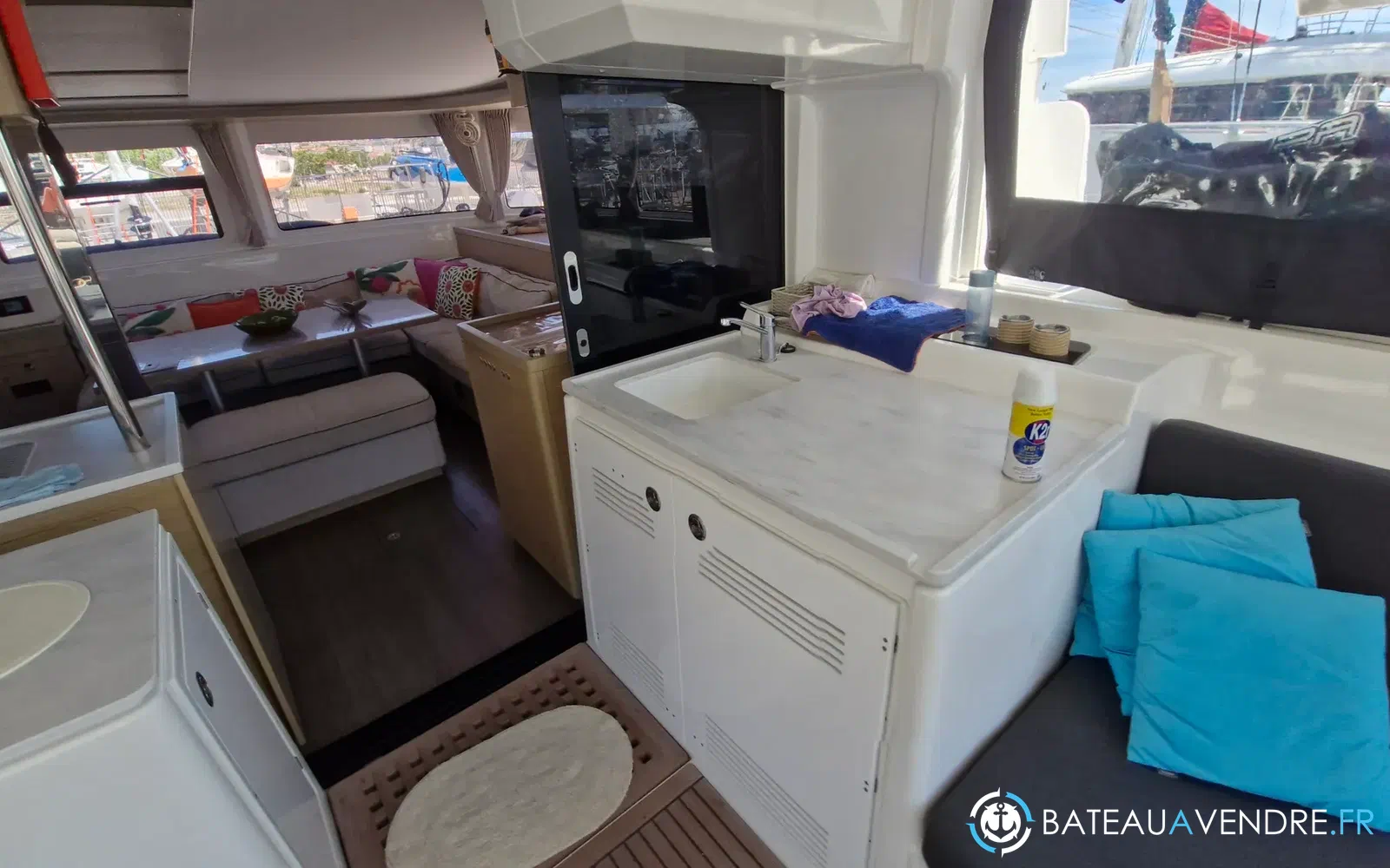 slider 14 Lagoon 46