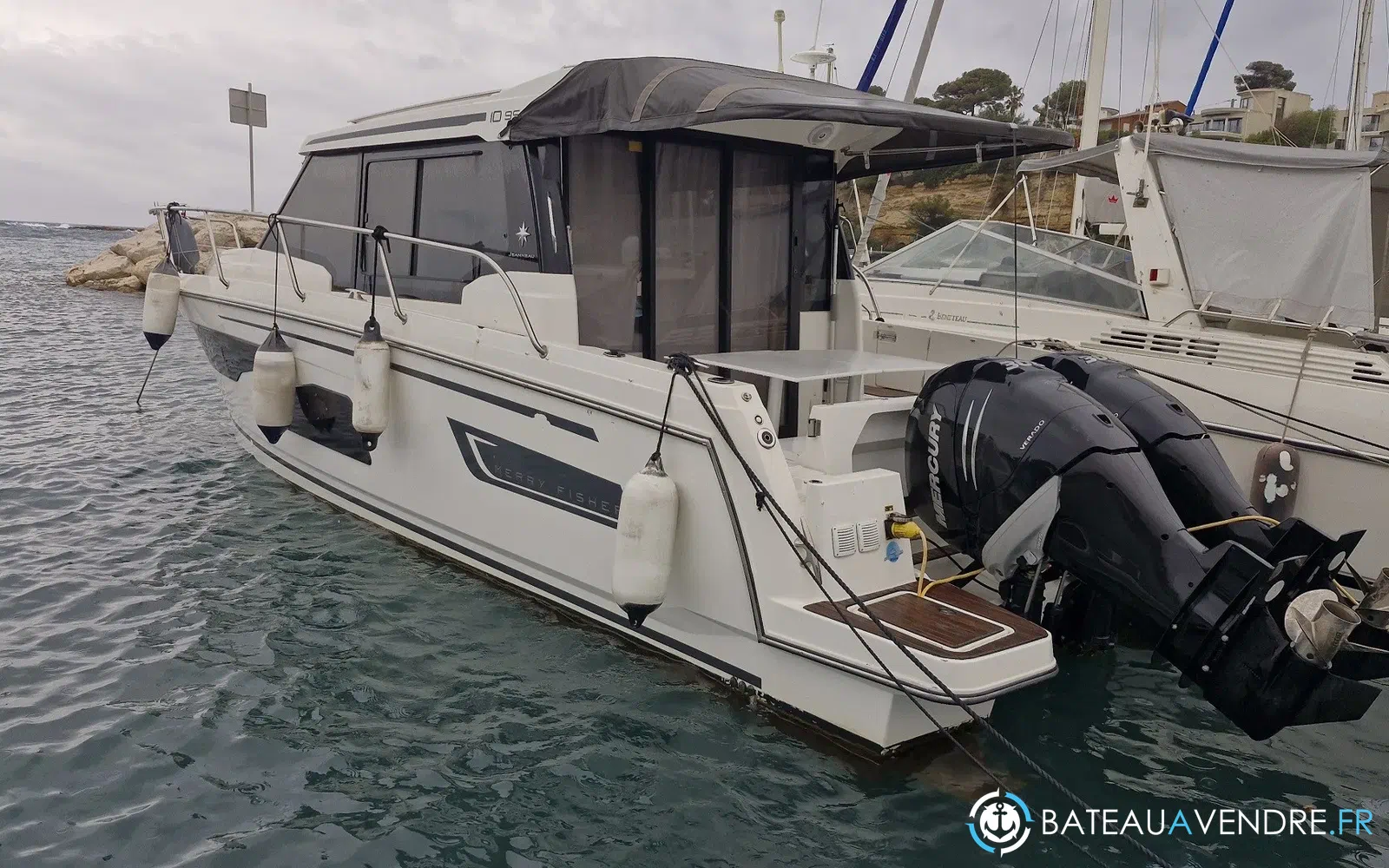 slider 0 Jeanneau Merry Fisher 1095 coupé