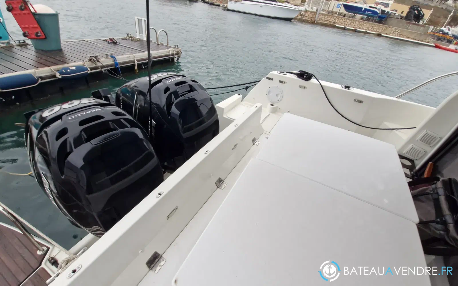 slider 14 Jeanneau Merry Fisher 1095 coupé