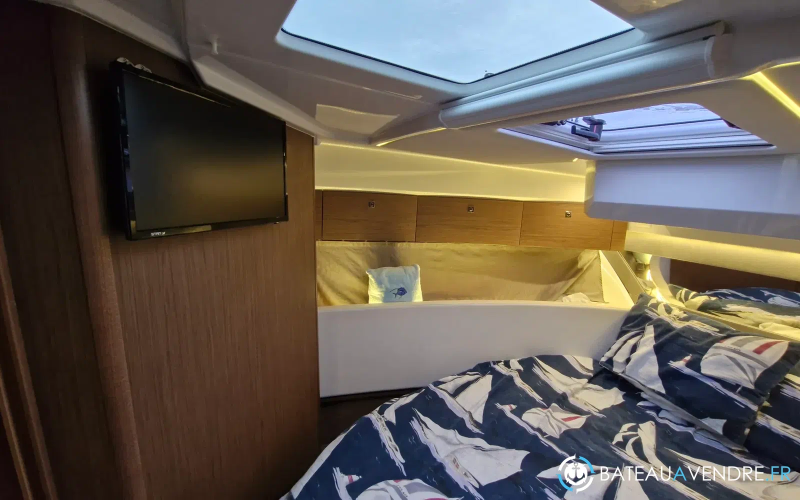 slider 3 Jeanneau Merry Fisher 1095 coupé