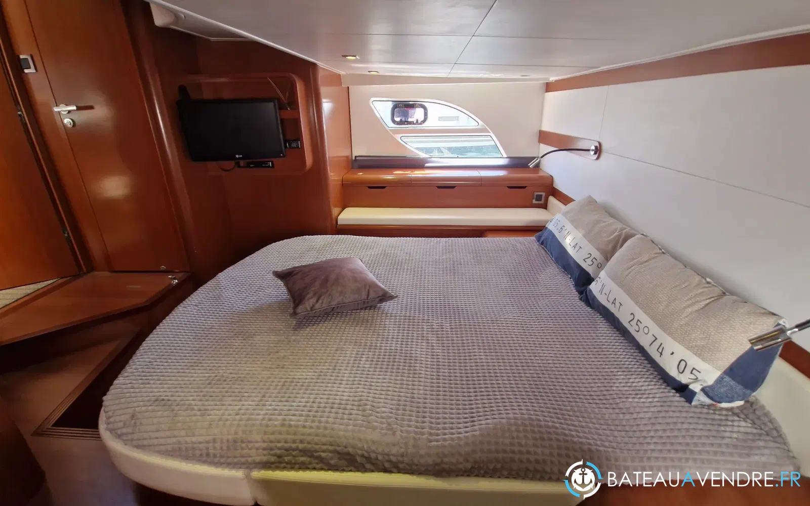 slider 8 Beneteau GT 44