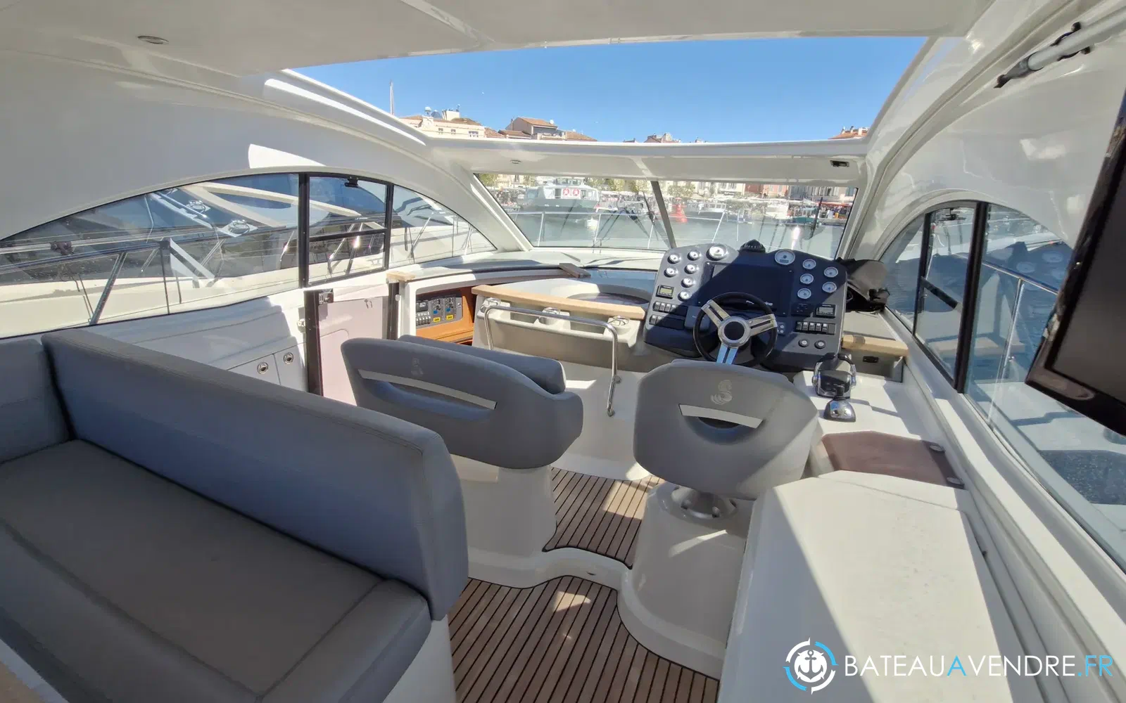 slider 17 Beneteau GT 44
