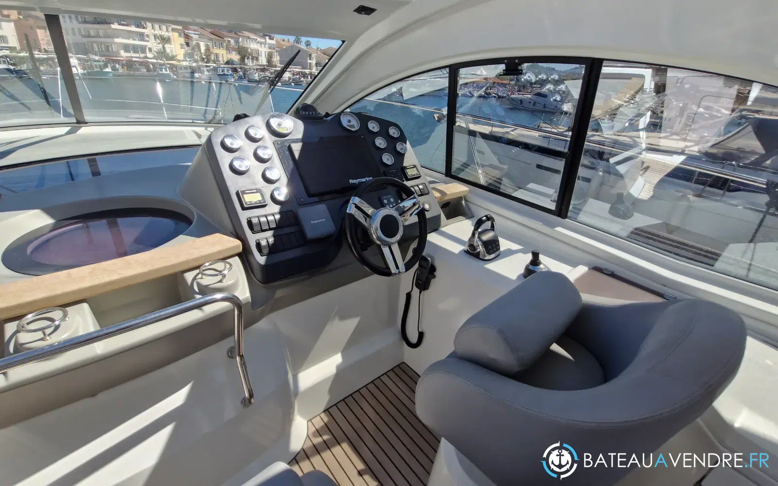 slider 18 Beneteau GT 44