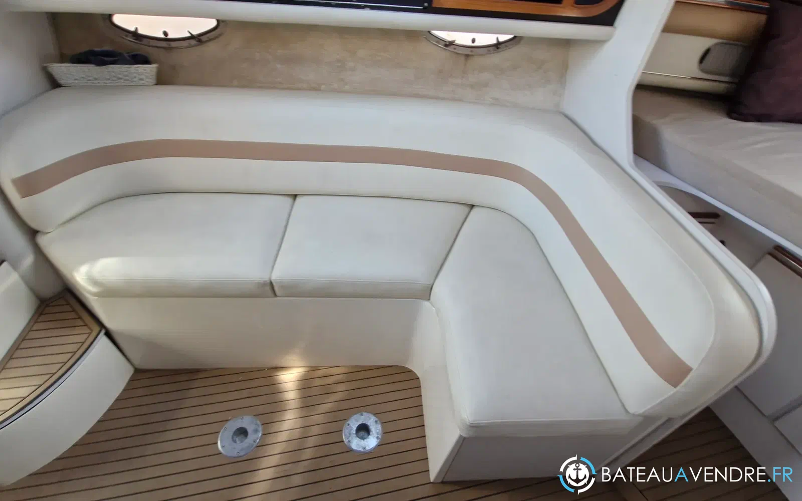 slider 16 Cruisers Yachts 3070 Rogue