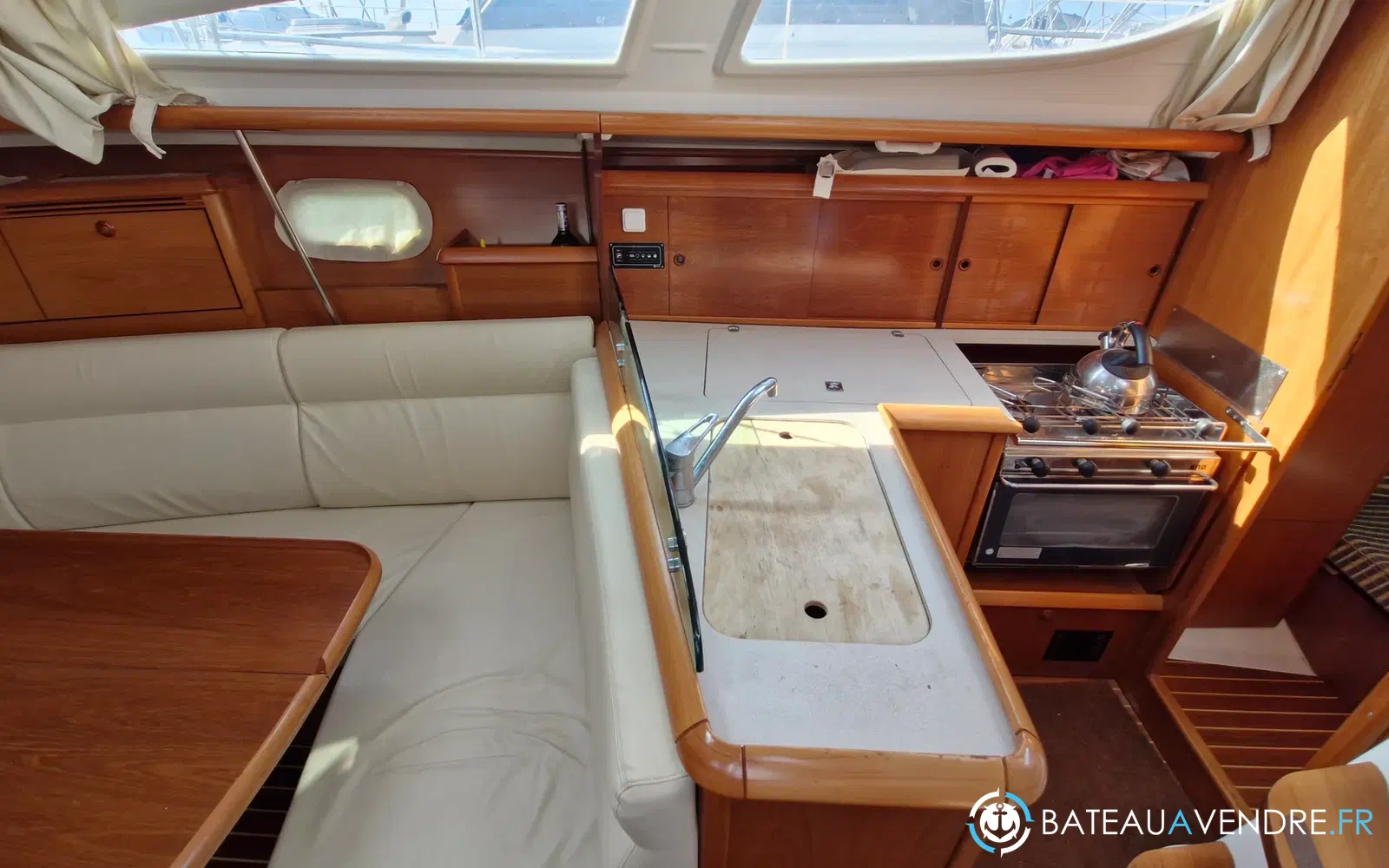 slider 7 Jeanneau Sun Odyssey 35