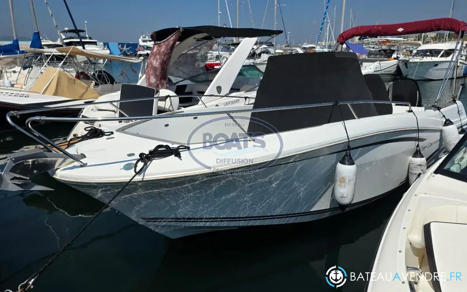 slider 12 Jeanneau Cap Camarat 7.5 CC