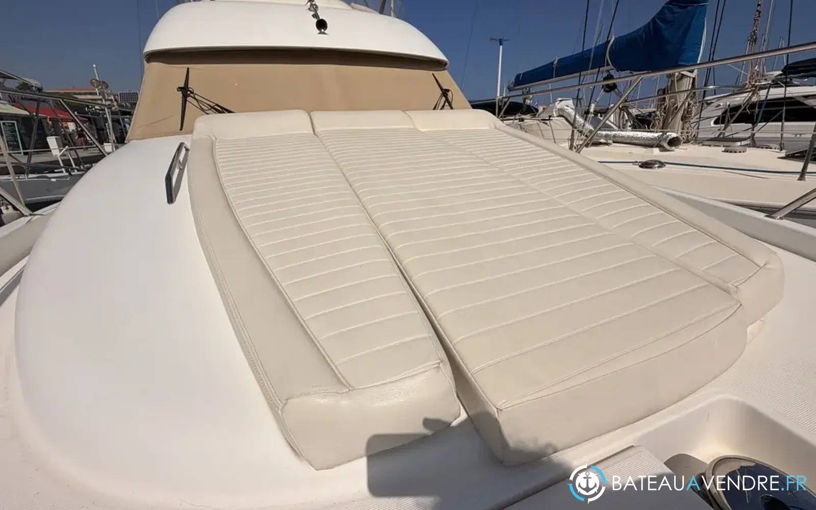 slider 10 Jeanneau Prestige 32