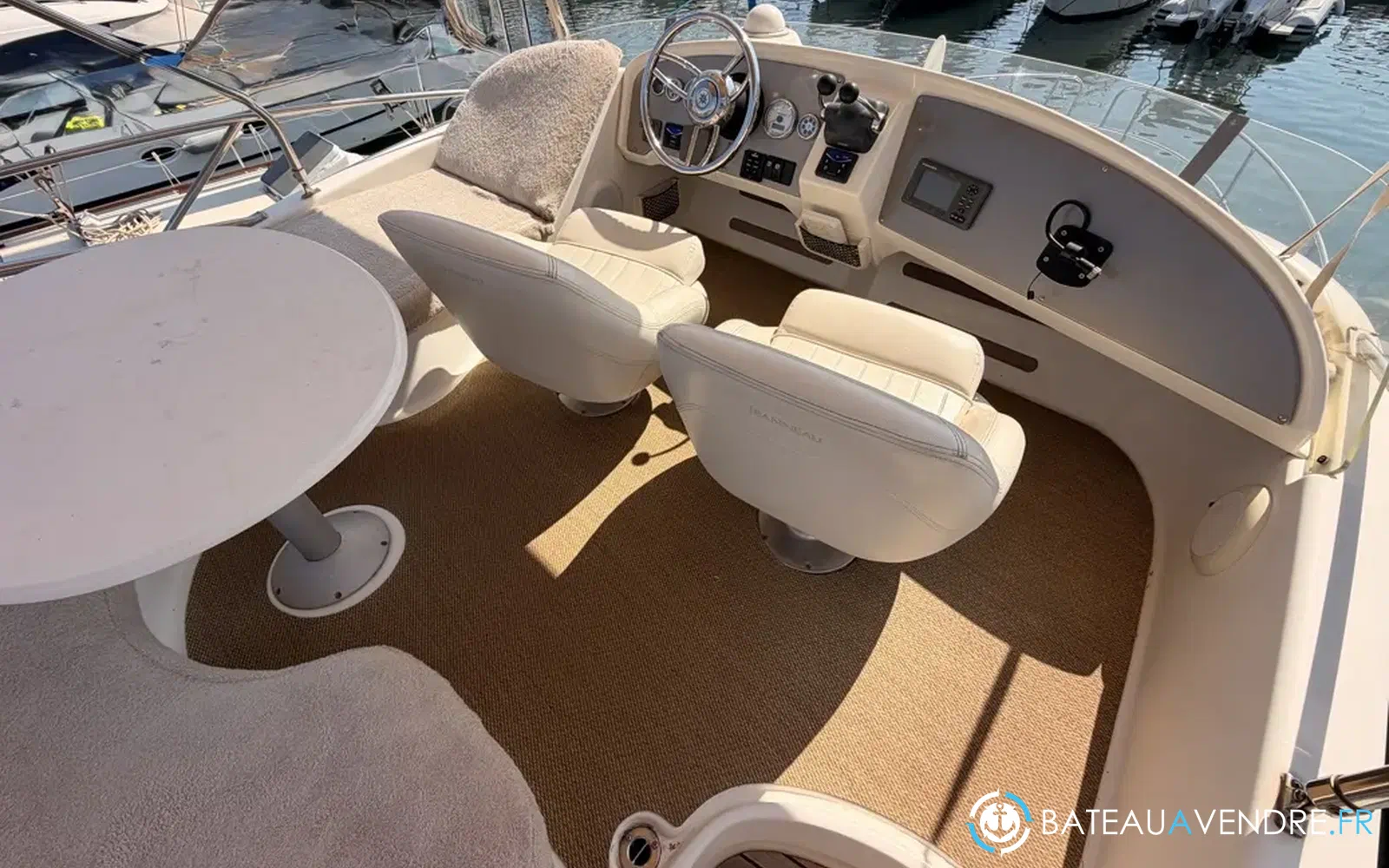 slider 13 Jeanneau Prestige 32