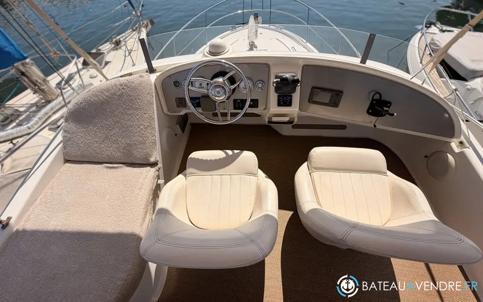 slider 15 Jeanneau Prestige 32