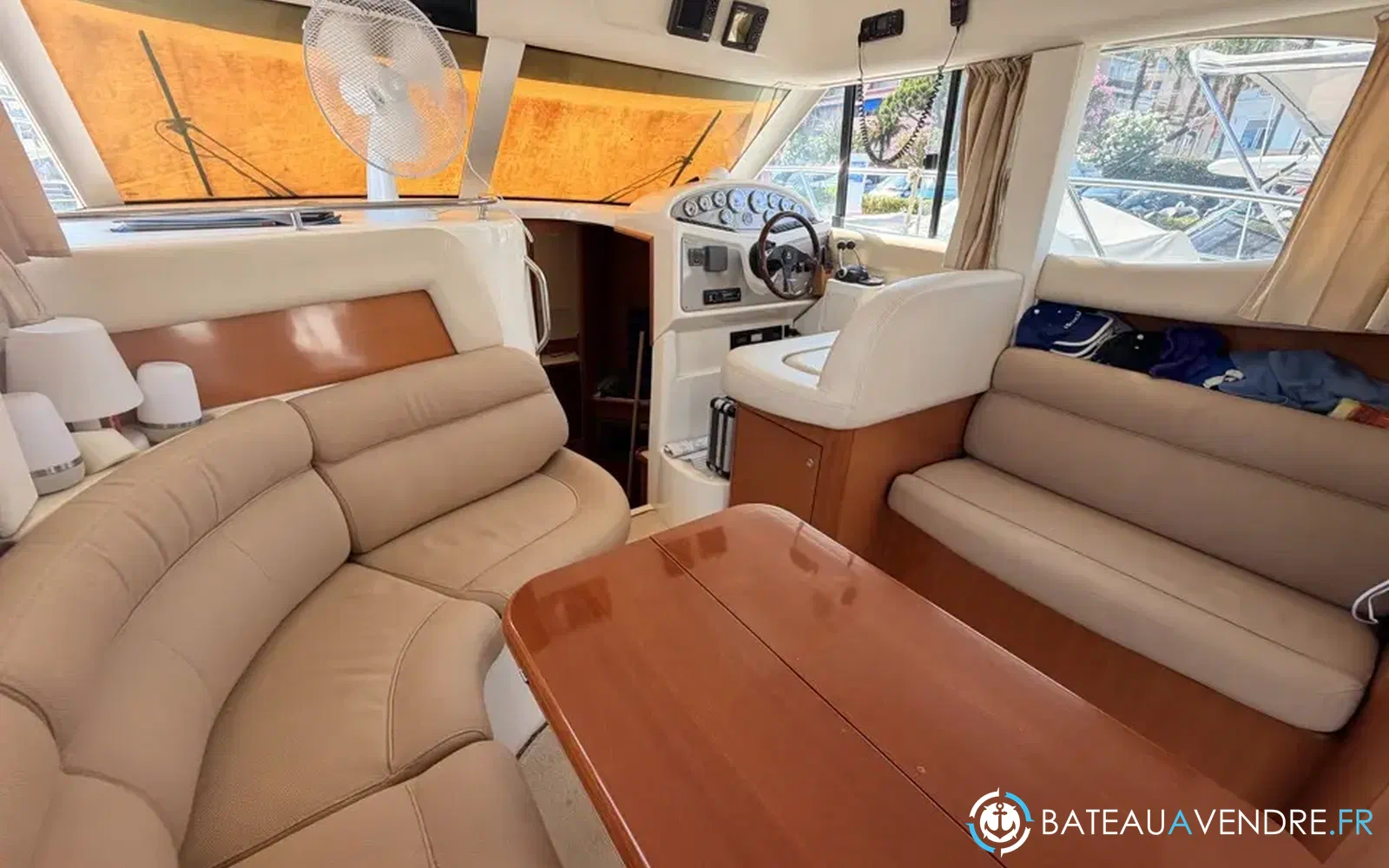 slider 20 Jeanneau Prestige 32