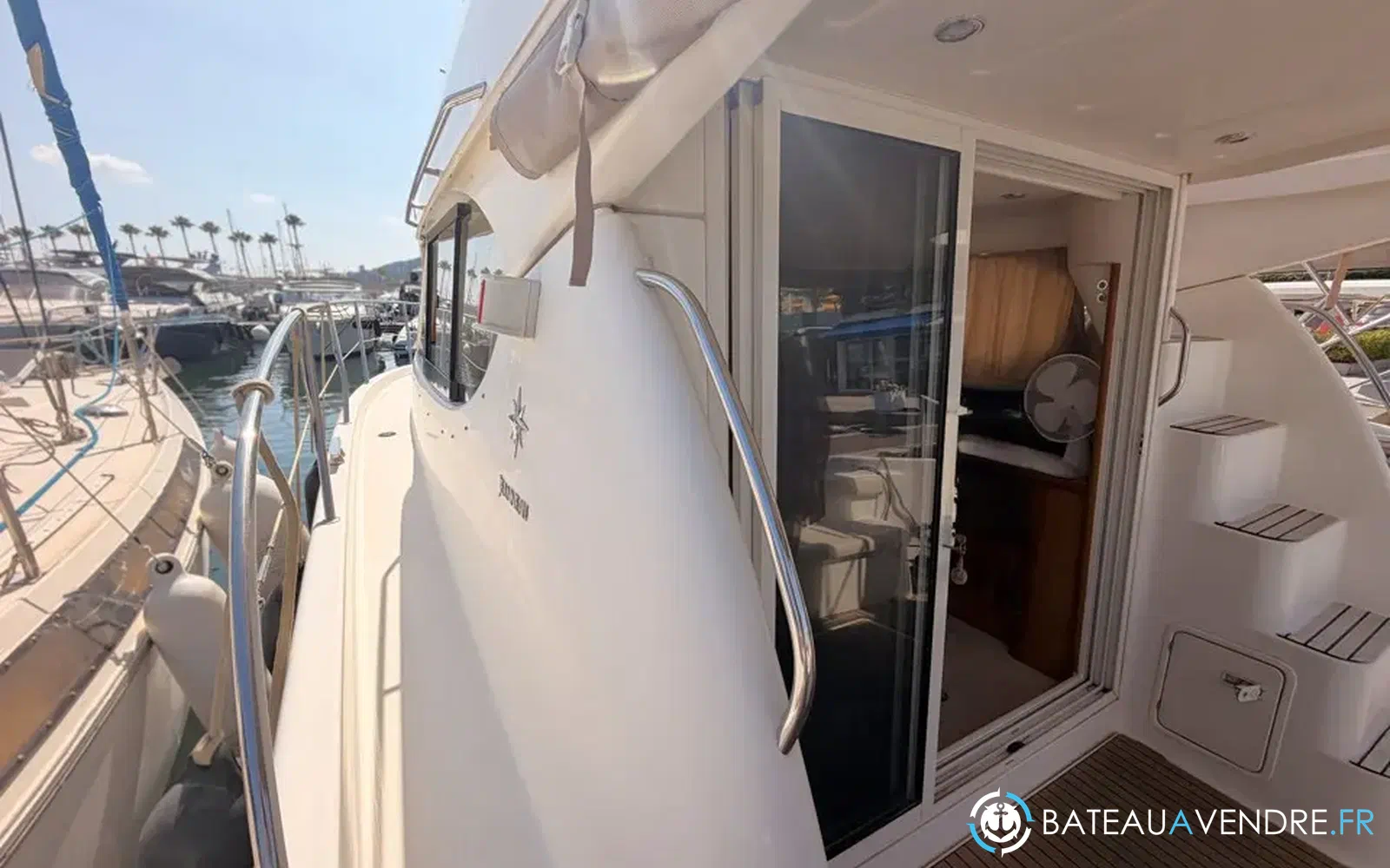 slider 7 Jeanneau Prestige 32