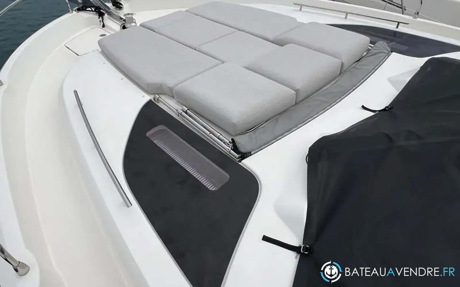 slider 13 Prestige Yachts F4.9