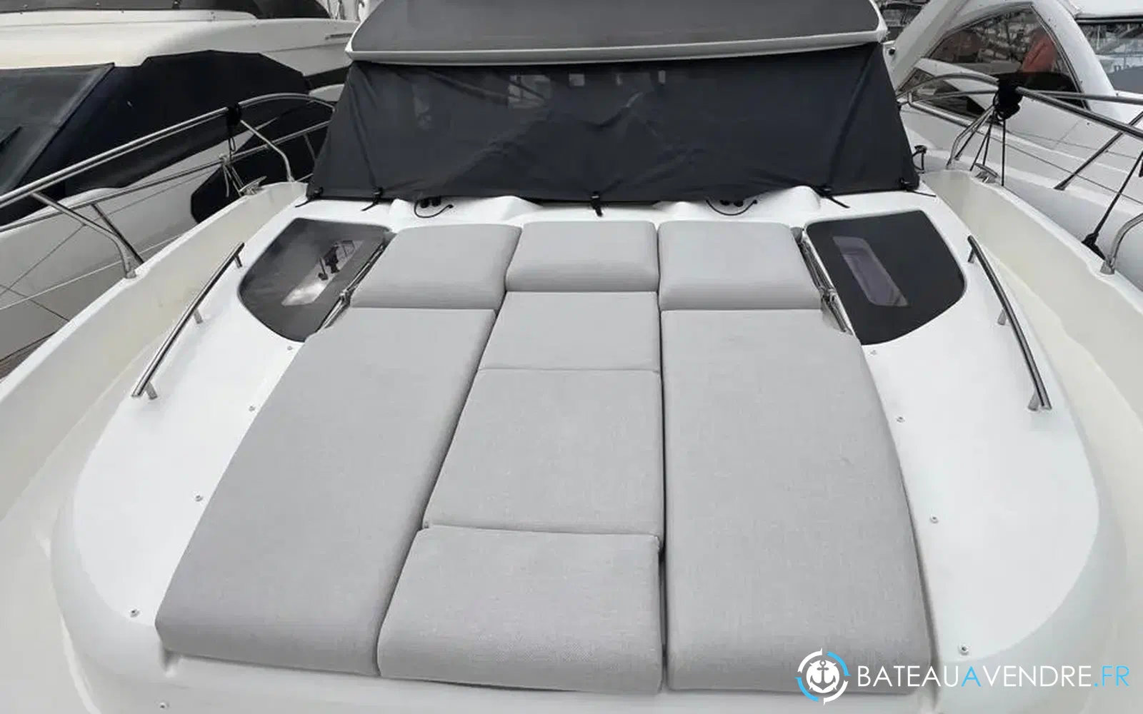 slider 14 Prestige Yachts F4.9