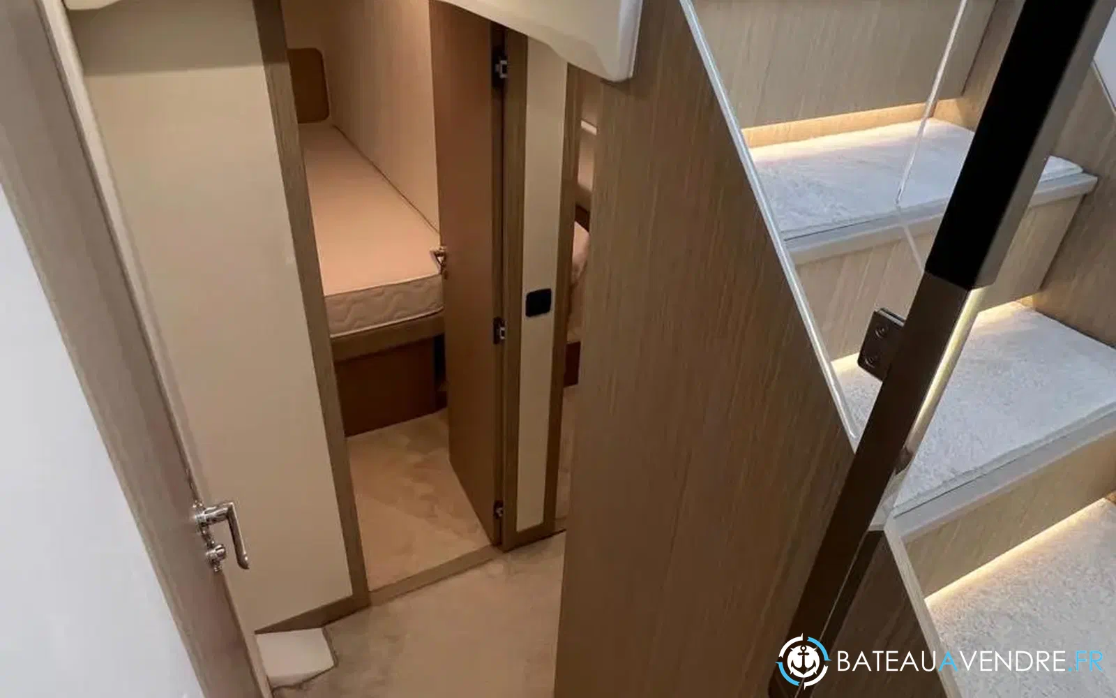 slider 28 Prestige Yachts F4.9
