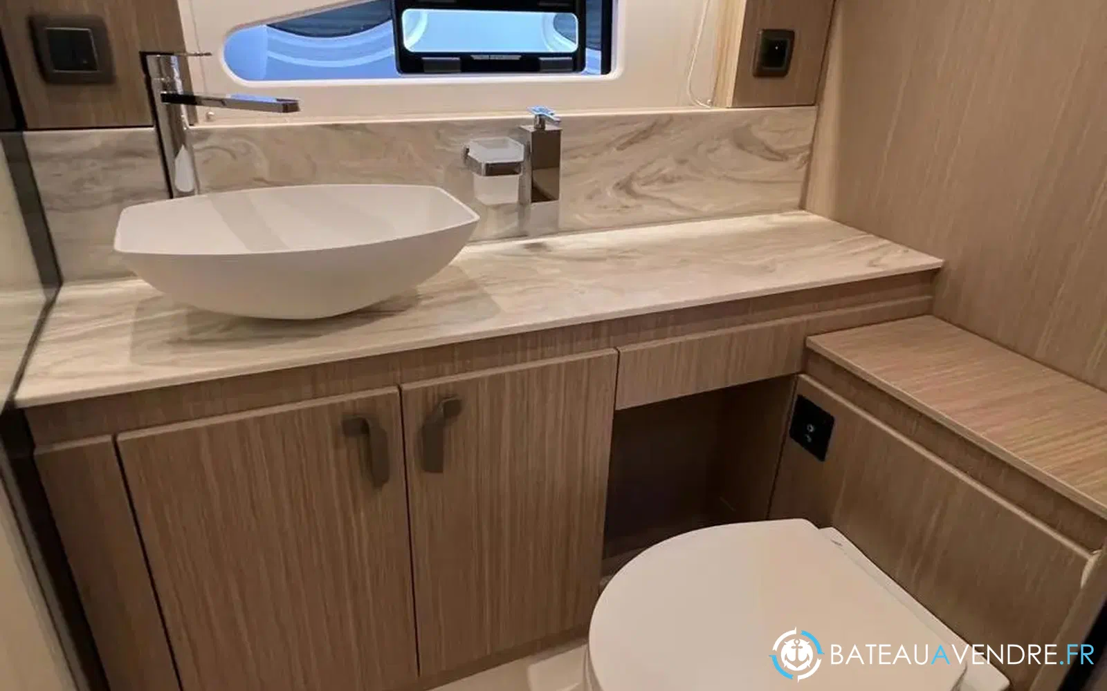 slider 31 Prestige Yachts F4.9