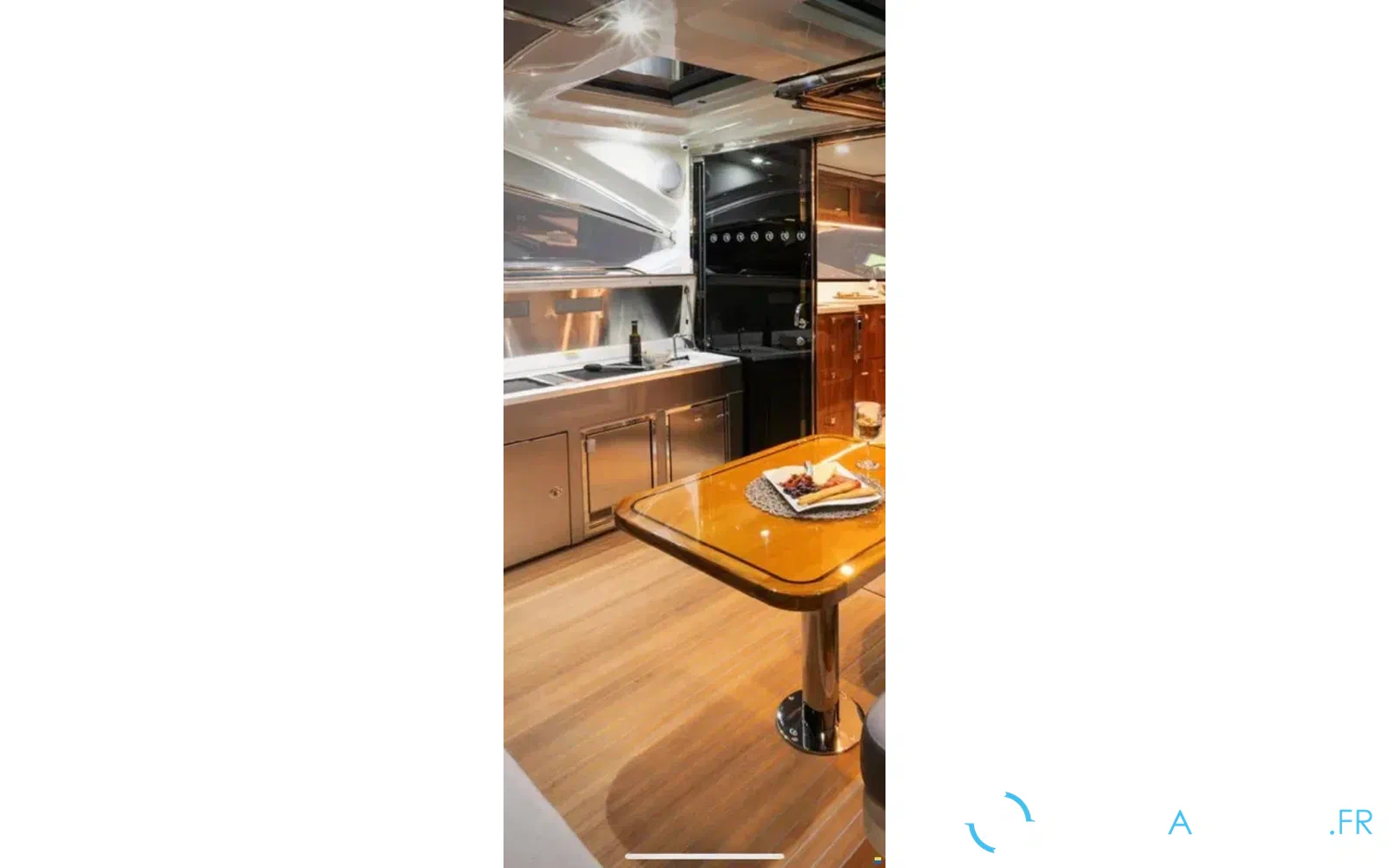 slider 9 Riviera 4800 SPORT YACHT SÉRIE II ÉDITION PLATINE