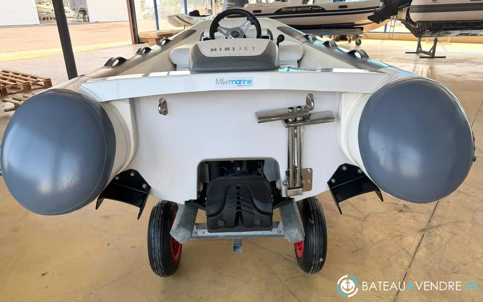 slider 2 Williams Performance Tenders Minijet 280