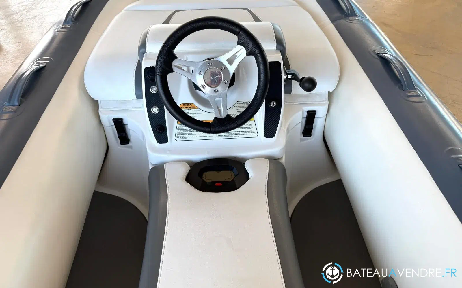 slider 4 Williams Performance Tenders Minijet 280