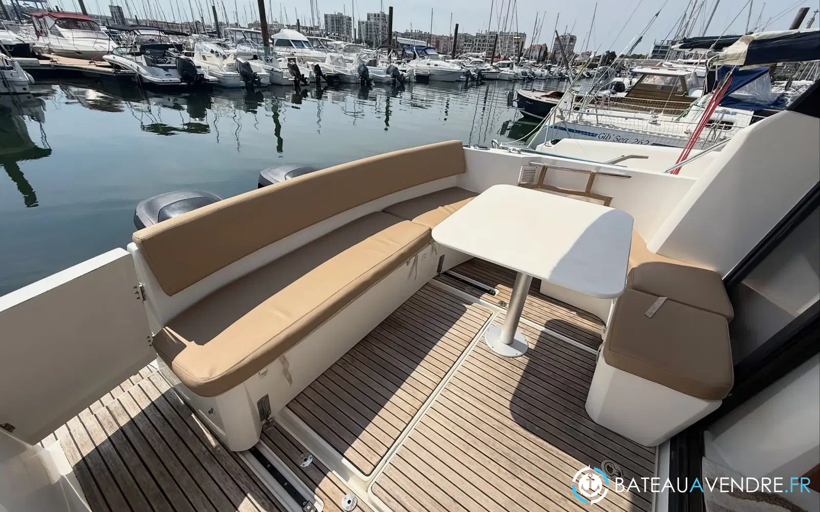 slider 3 Jeanneau Merry Fisher 855