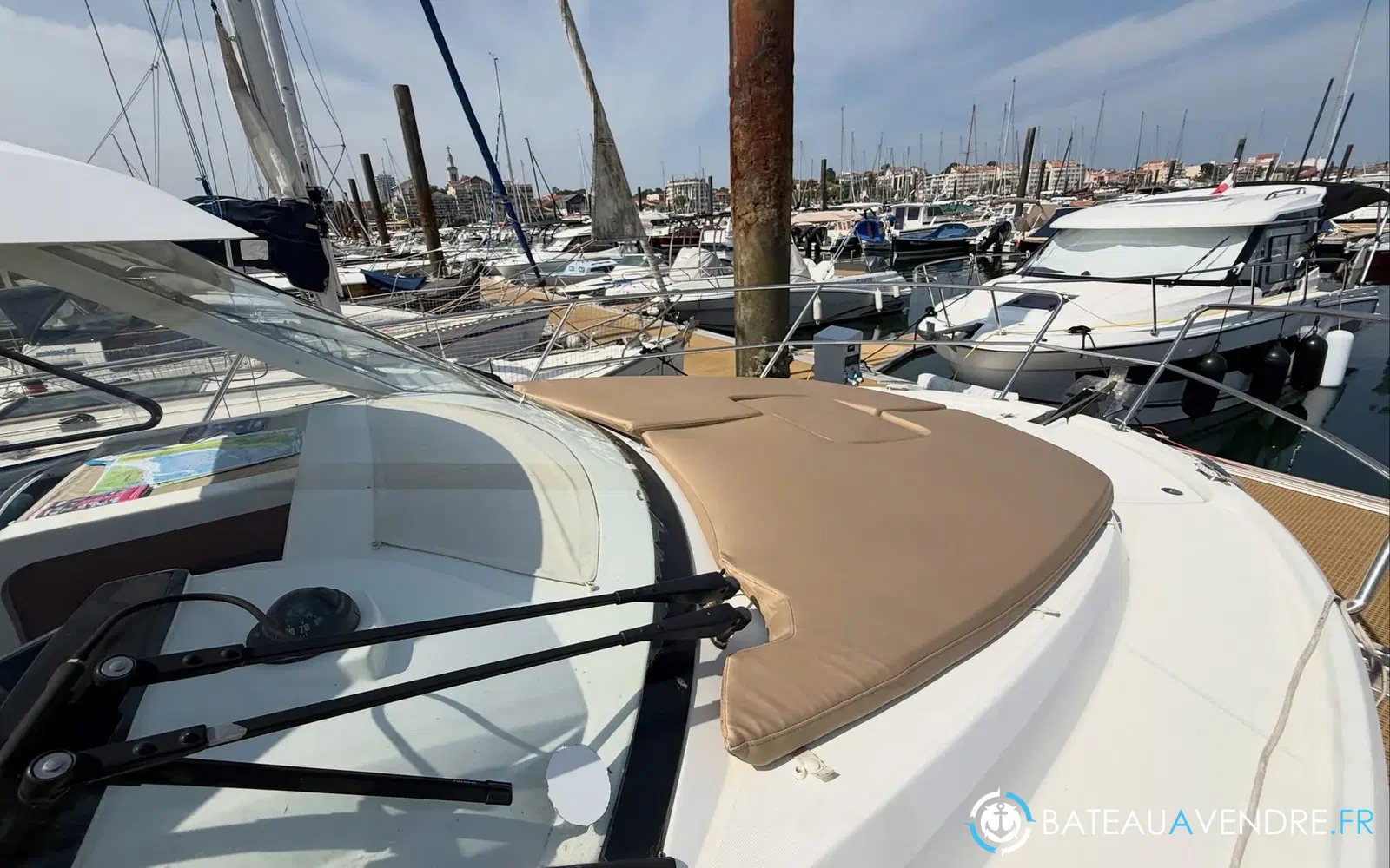 slider 5 Jeanneau Merry Fisher 855