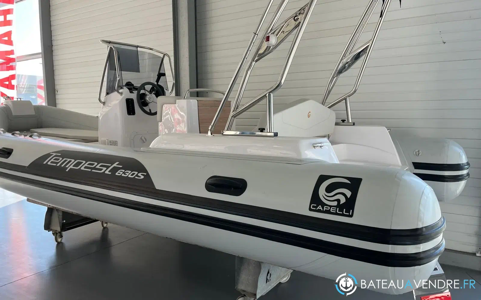 slider 1 Capelli Tempest 630