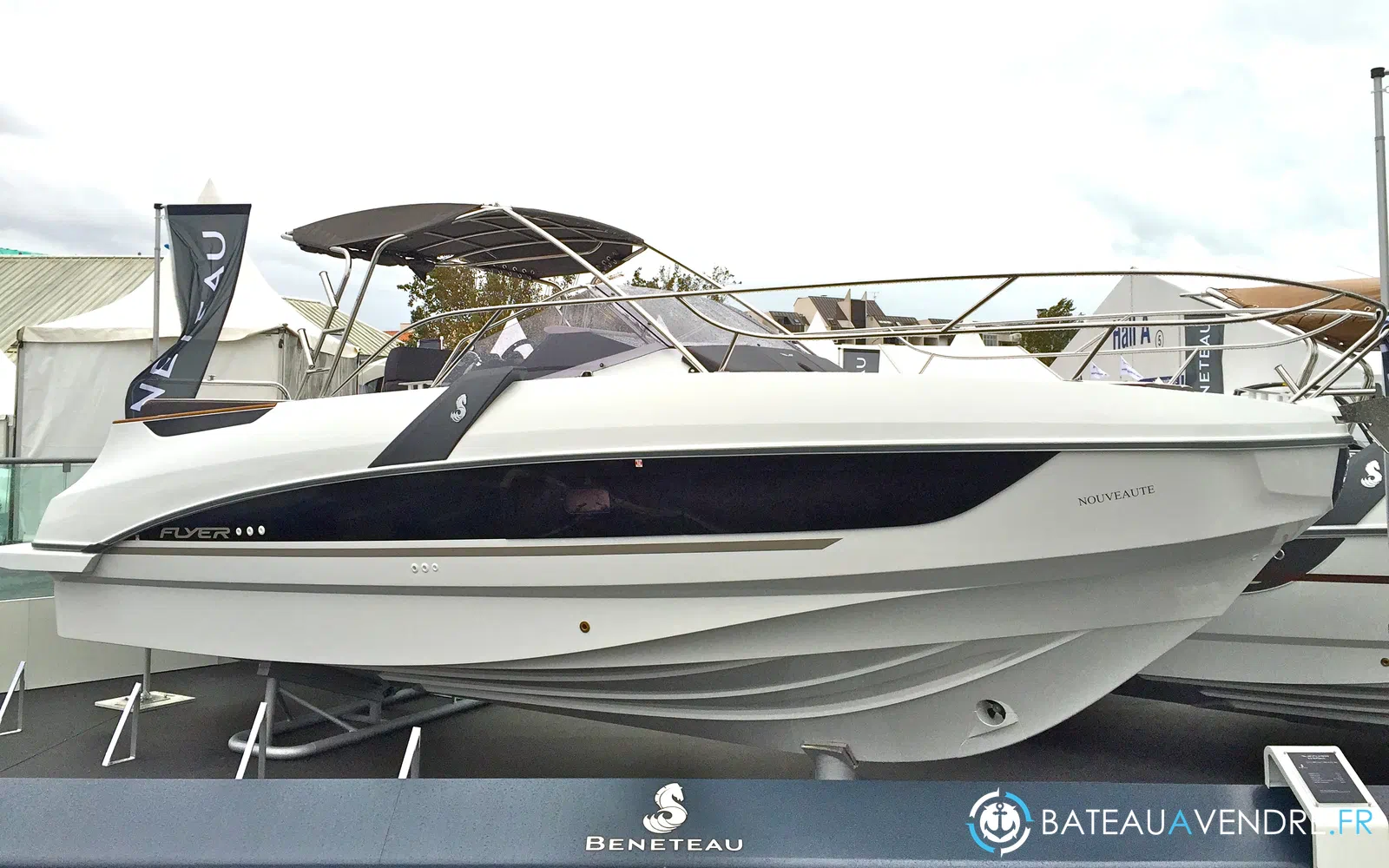 slider 19 Beneteau Flyer 8.8 SUNdeck