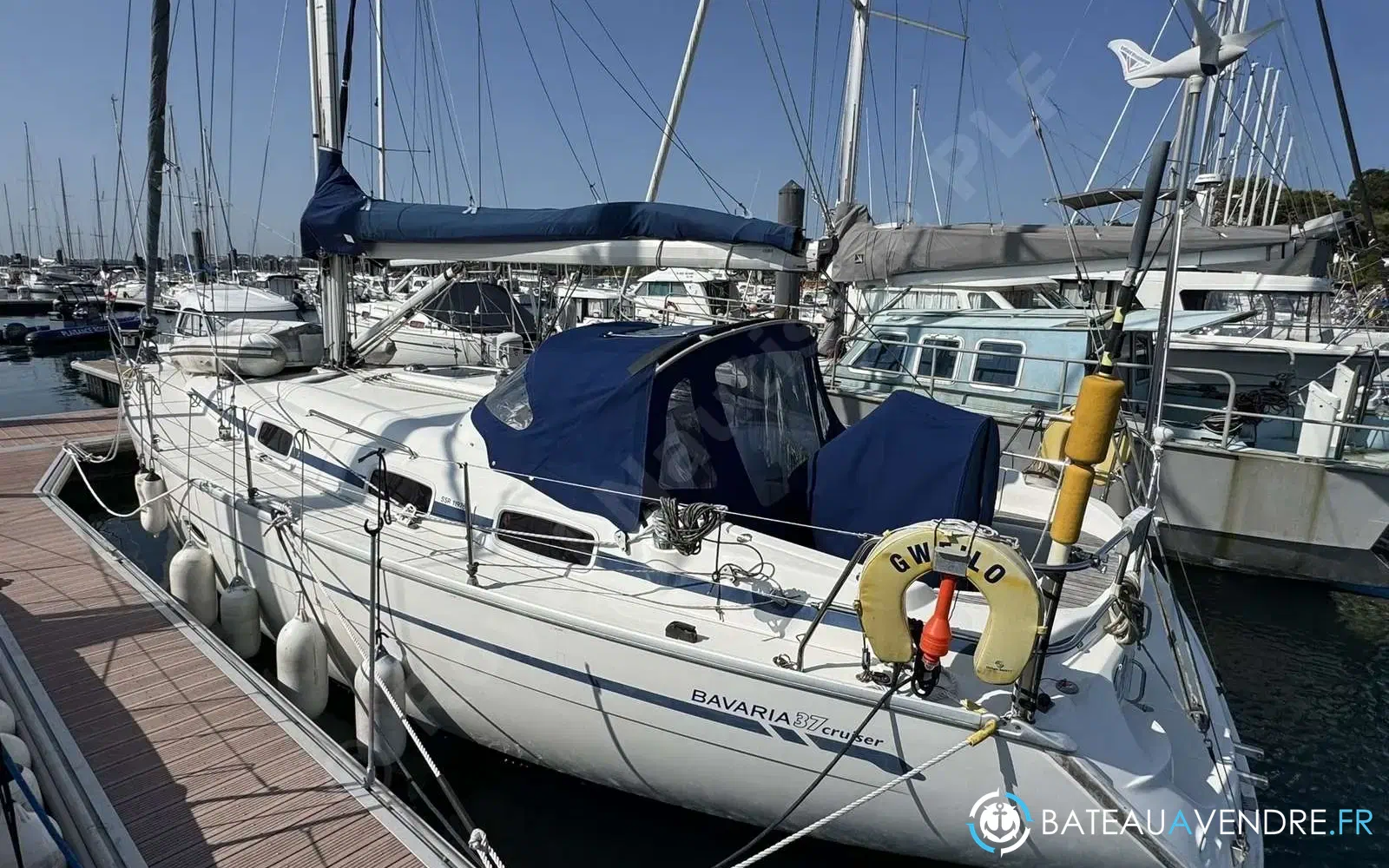 slider 2 Bavaria 37 Cruiser
