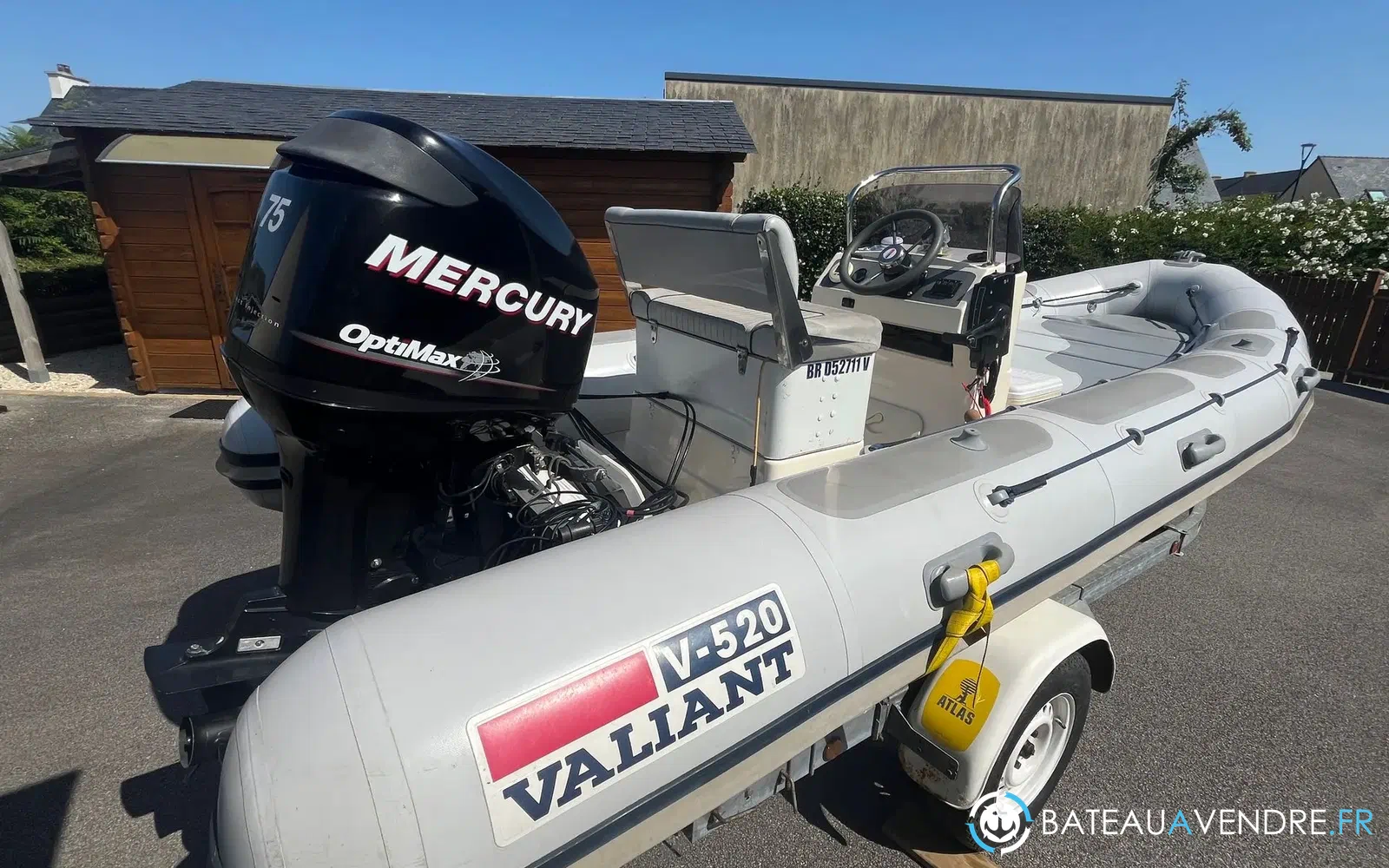 slider 1 Valiant V 520