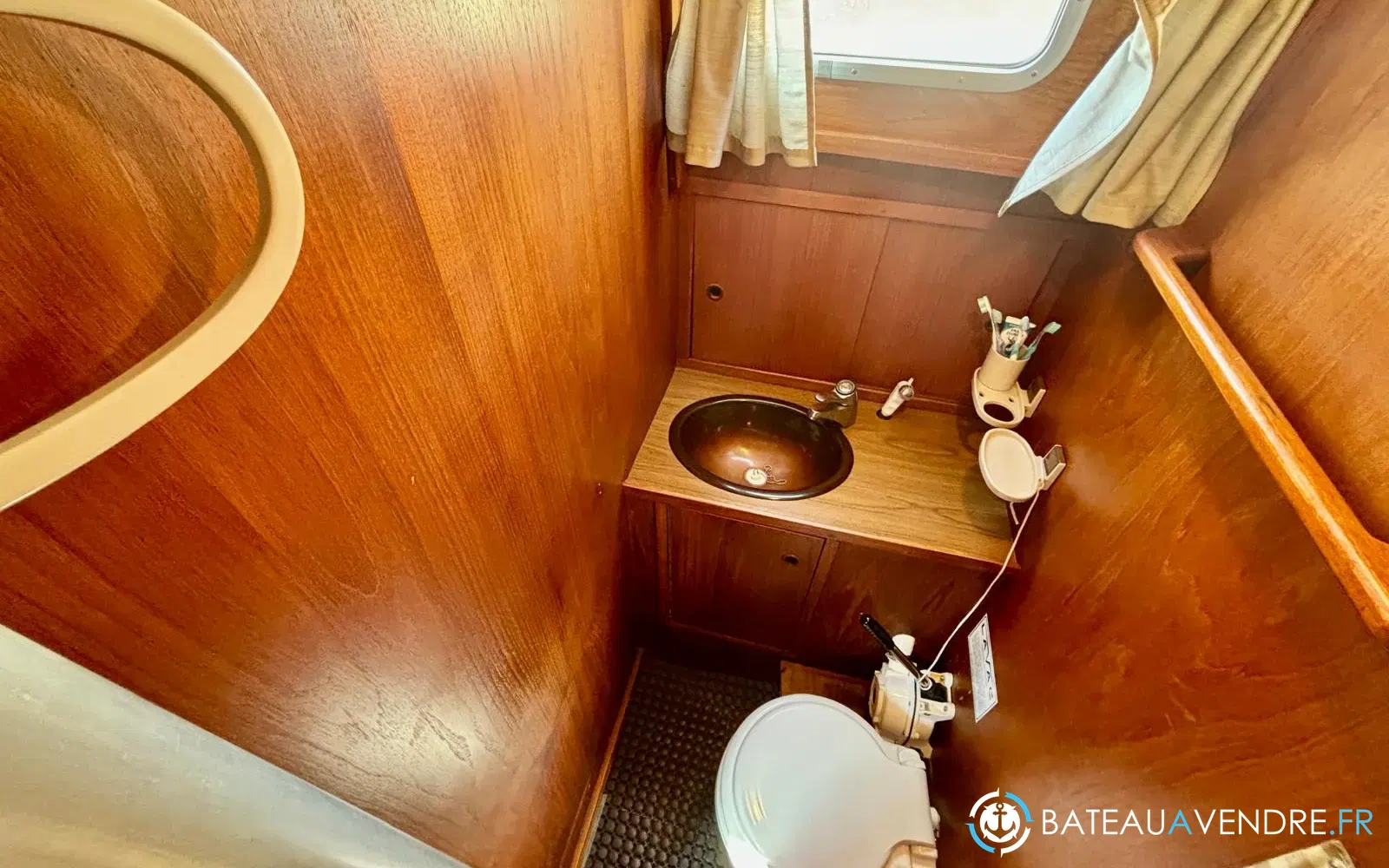 slider 34 Siltala Yachts Nauticat 33