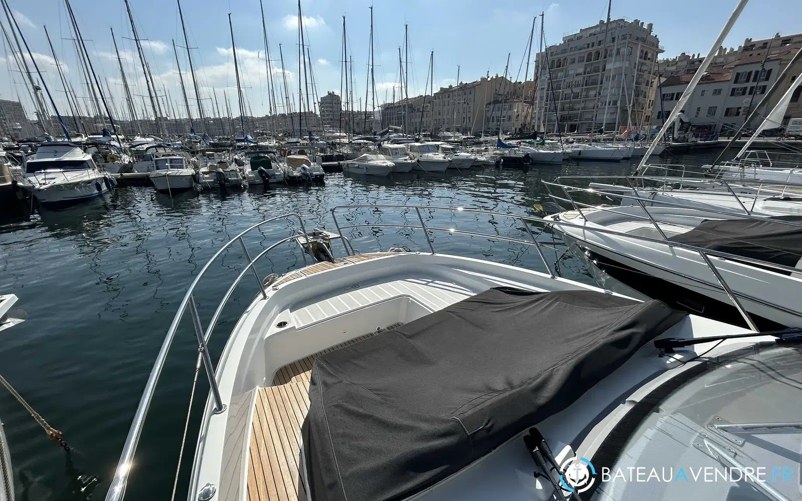 slider 9 Jeanneau Cap Camarat 12.5 WA