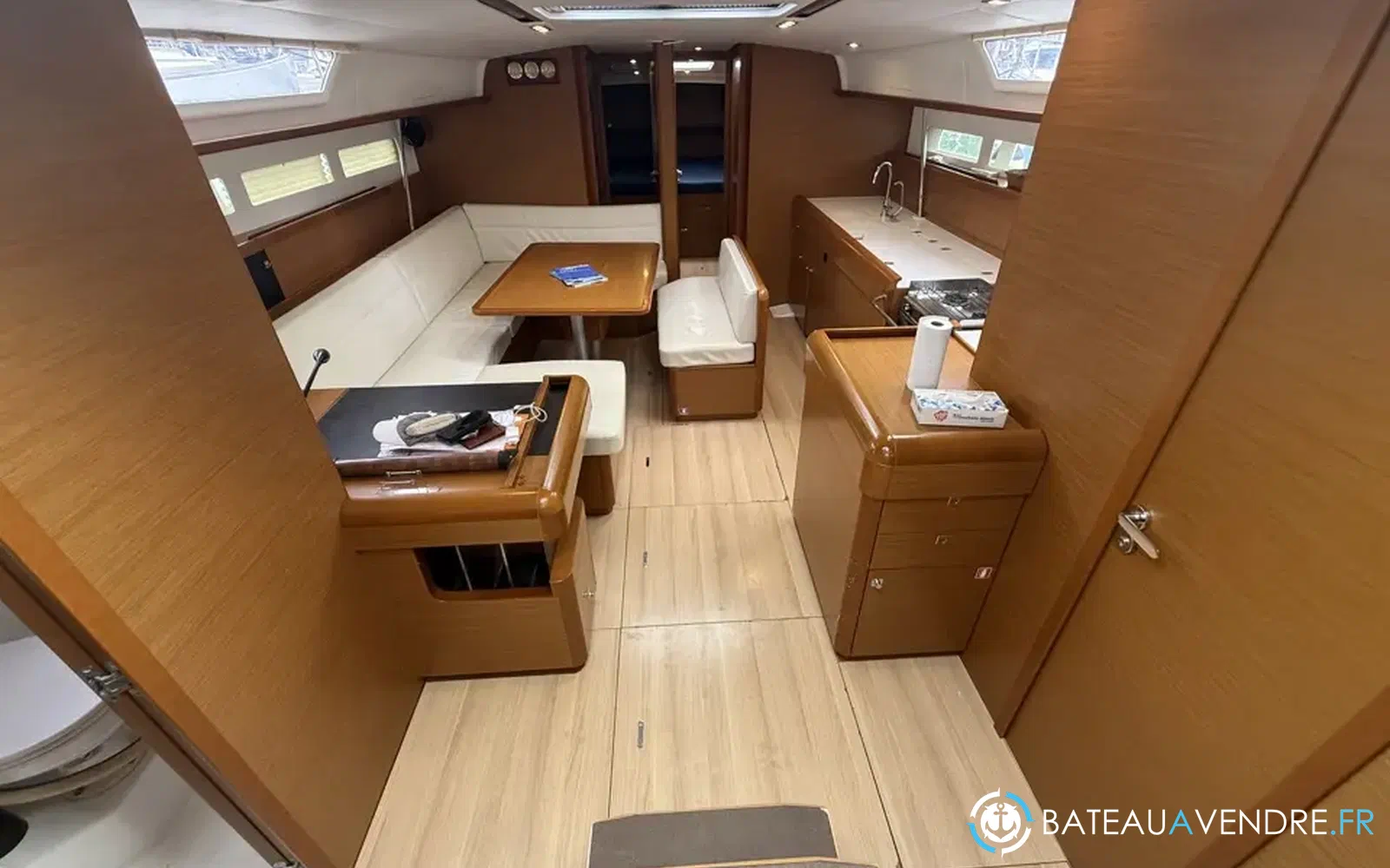 slider 10 Jeanneau Sun Odyssey 519