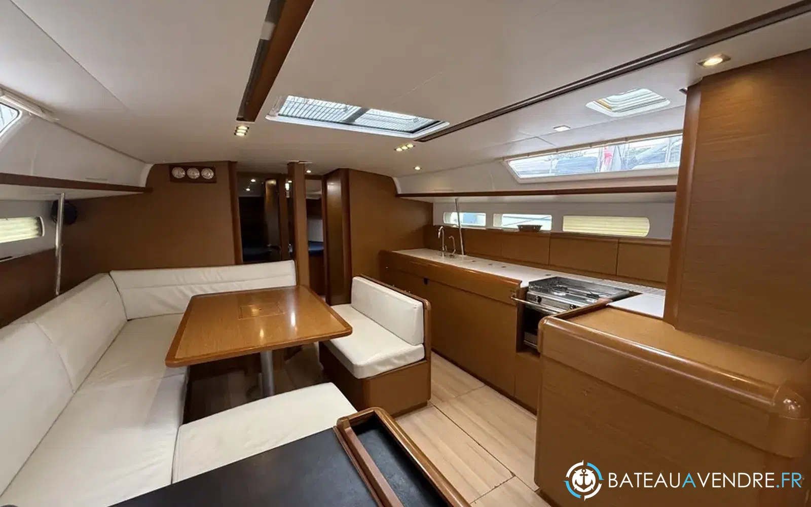 slider 11 Jeanneau Sun Odyssey 519