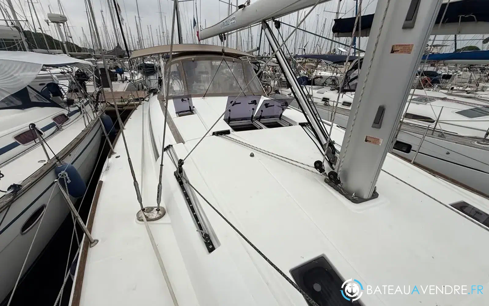 slider 27 Jeanneau Sun Odyssey 519