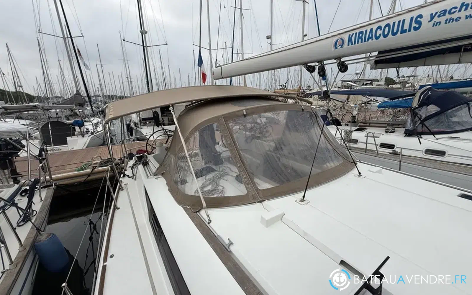 slider 28 Jeanneau Sun Odyssey 519