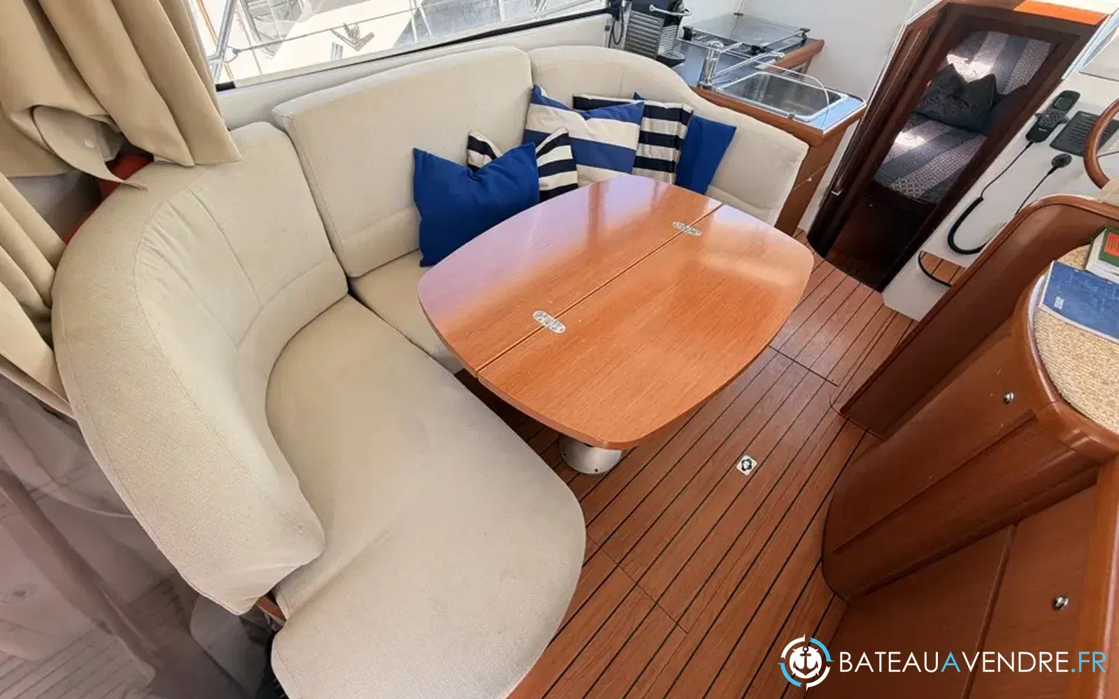 slider 17 Beneteau Antares 980