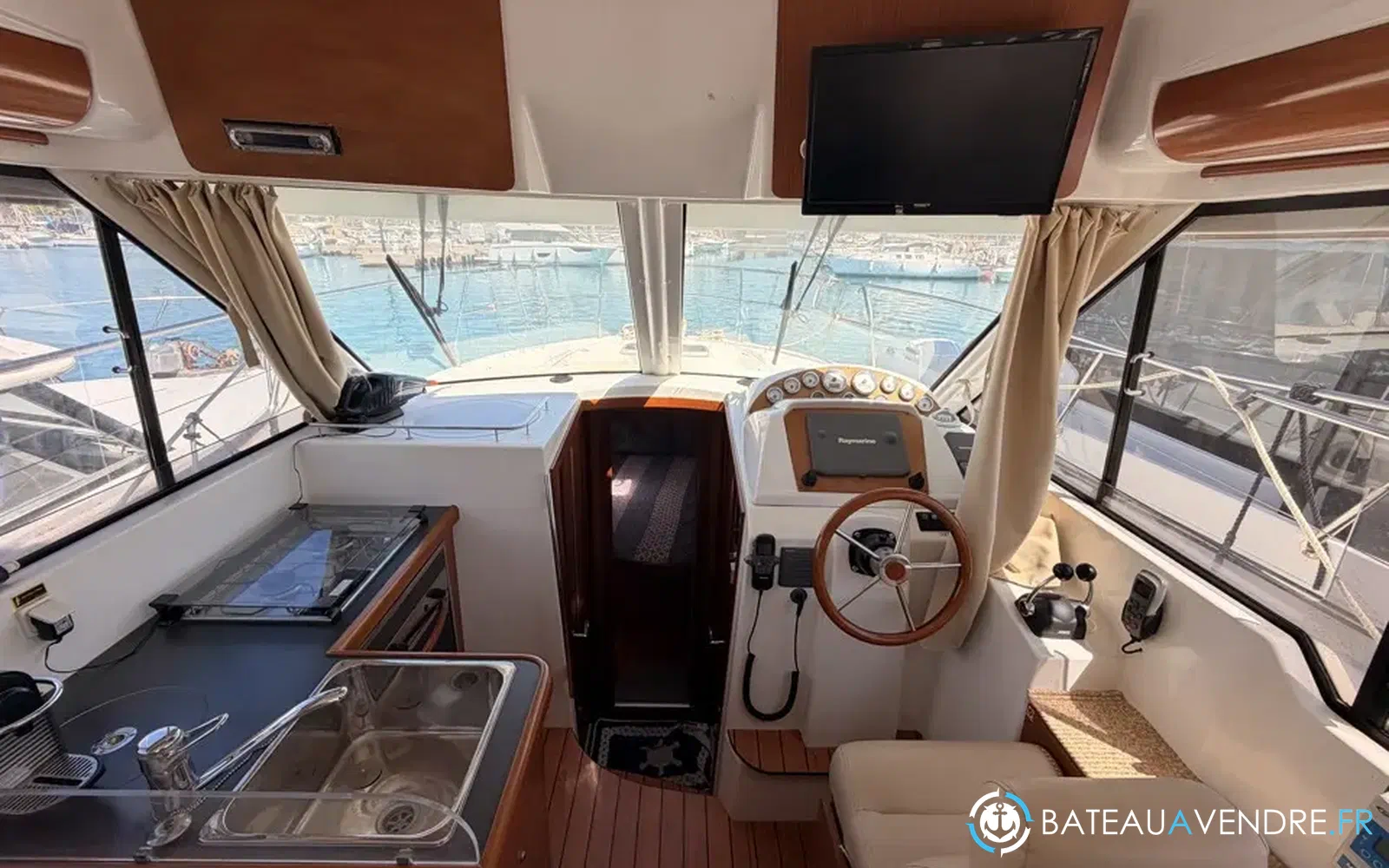 slider 18 Beneteau Antares 980